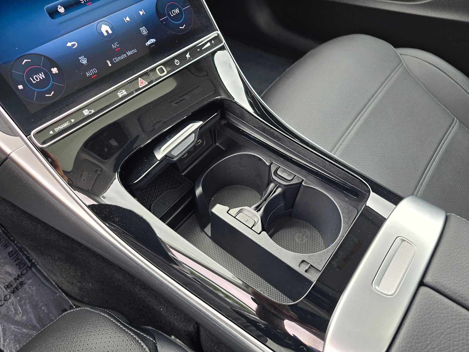 2026 Mercedes-Benz C 300 4MATIC® Sedan