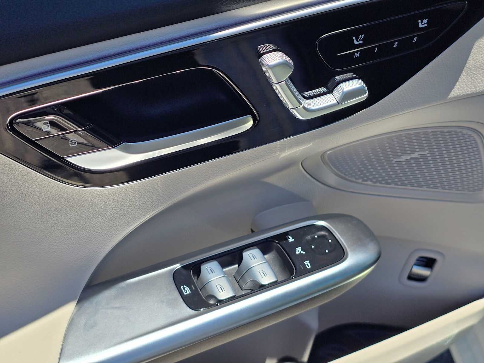 2026 Mercedes-Benz C 300 4MATIC® Sedan
