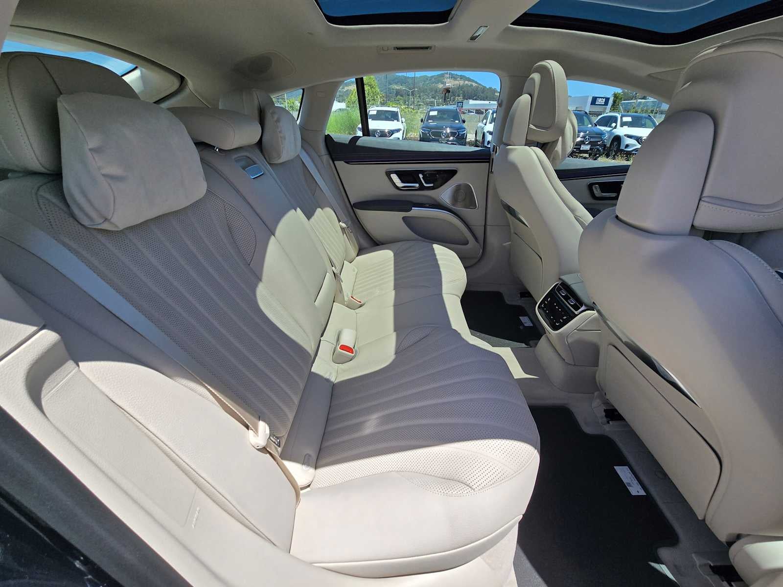 2026 Mercedes-Benz EQS 450 4MATIC® Sedan