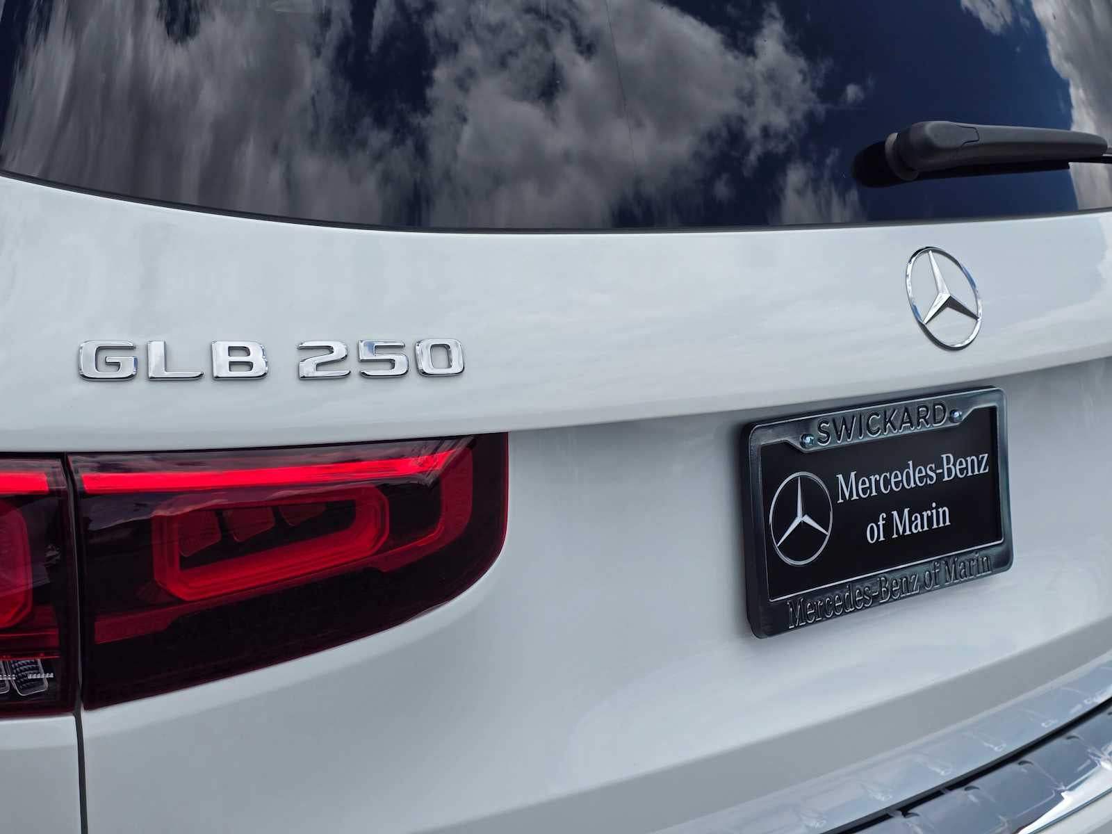 2023 Mercedes-Benz GLB 250 4MATIC® SUV