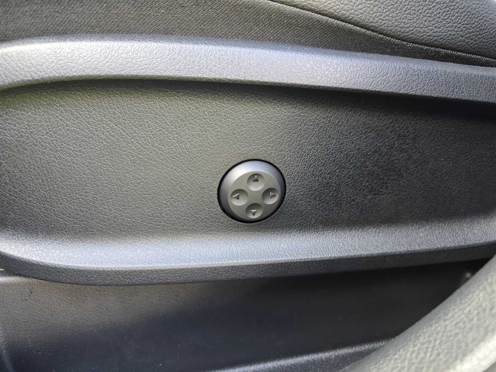 2025 Mercedes-Benz GLB GLB 250