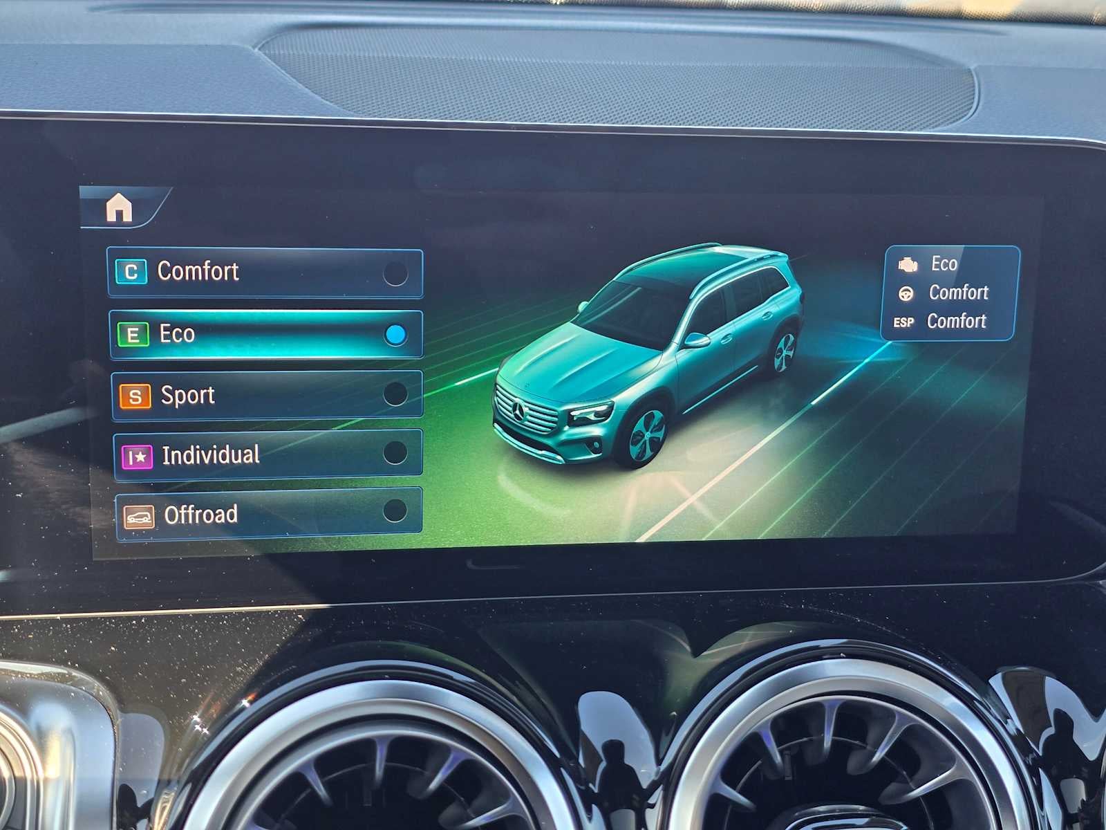 2025 Mercedes-Benz GLB GLB 250