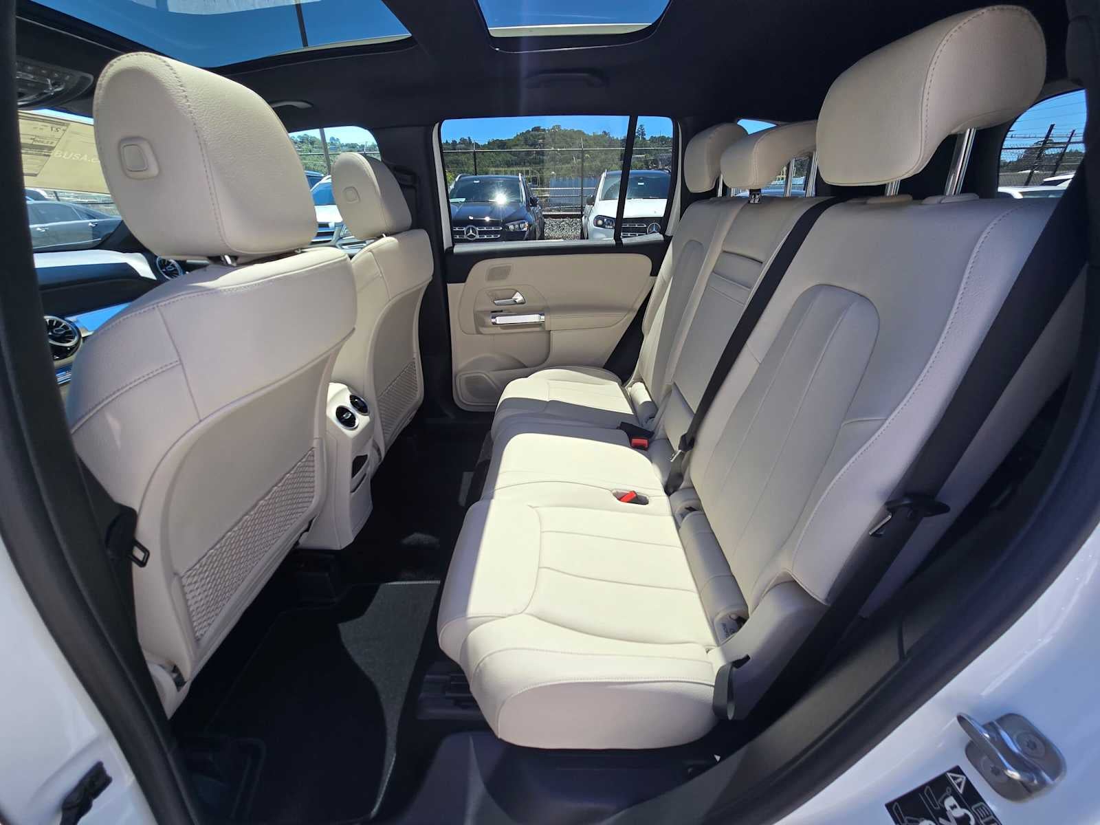 2026 Mercedes-Benz GLB 250 4MATIC® SUV