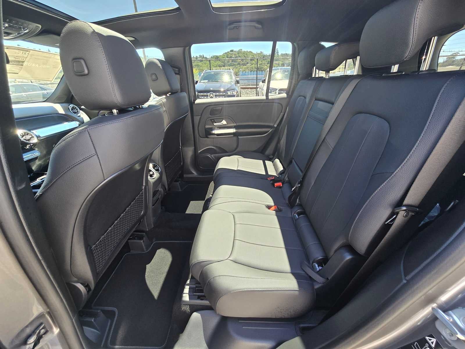 2026 Mercedes-Benz GLB 250 4MATIC® SUV