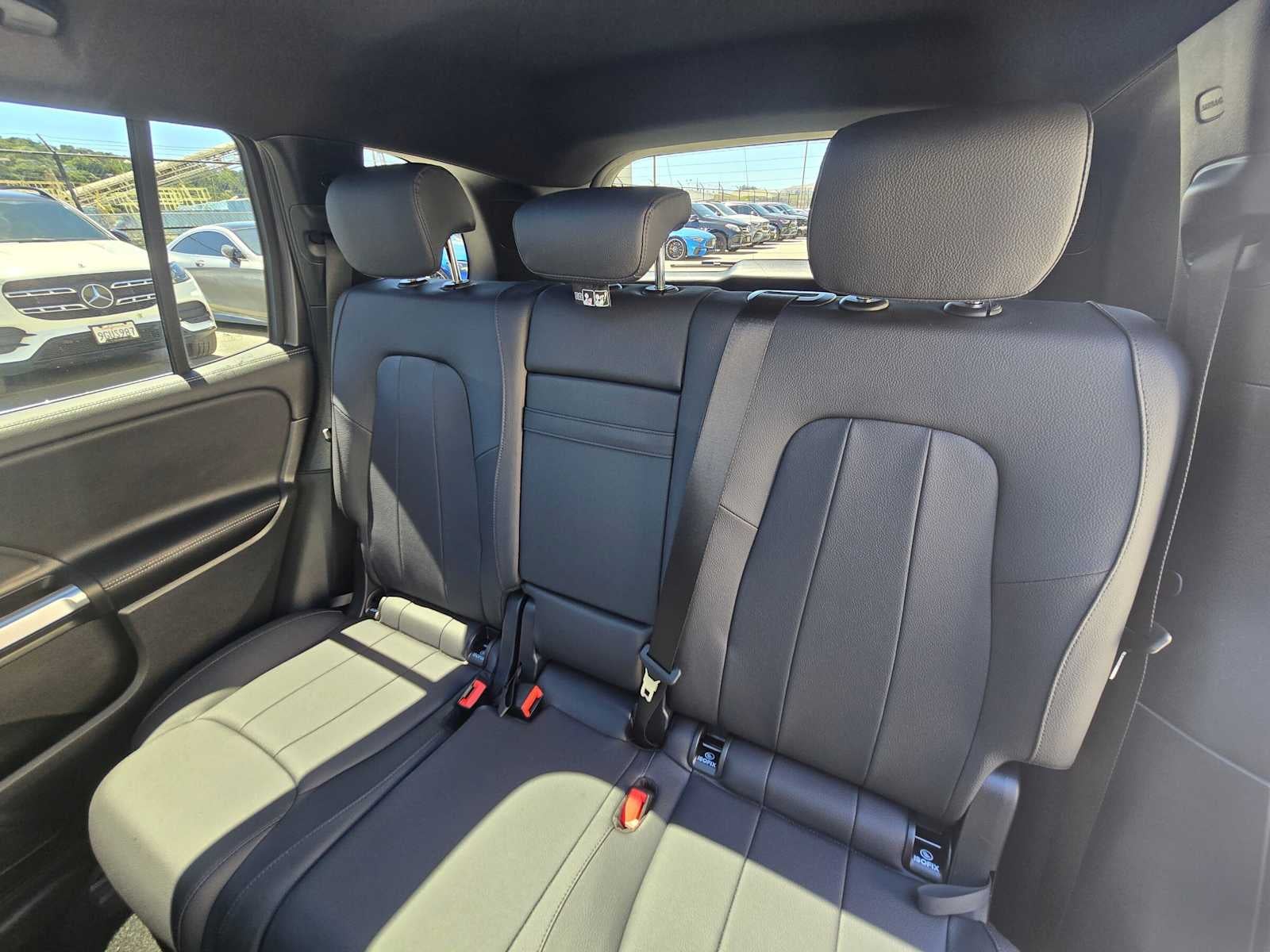2026 Mercedes-Benz GLB 250 4MATIC® SUV