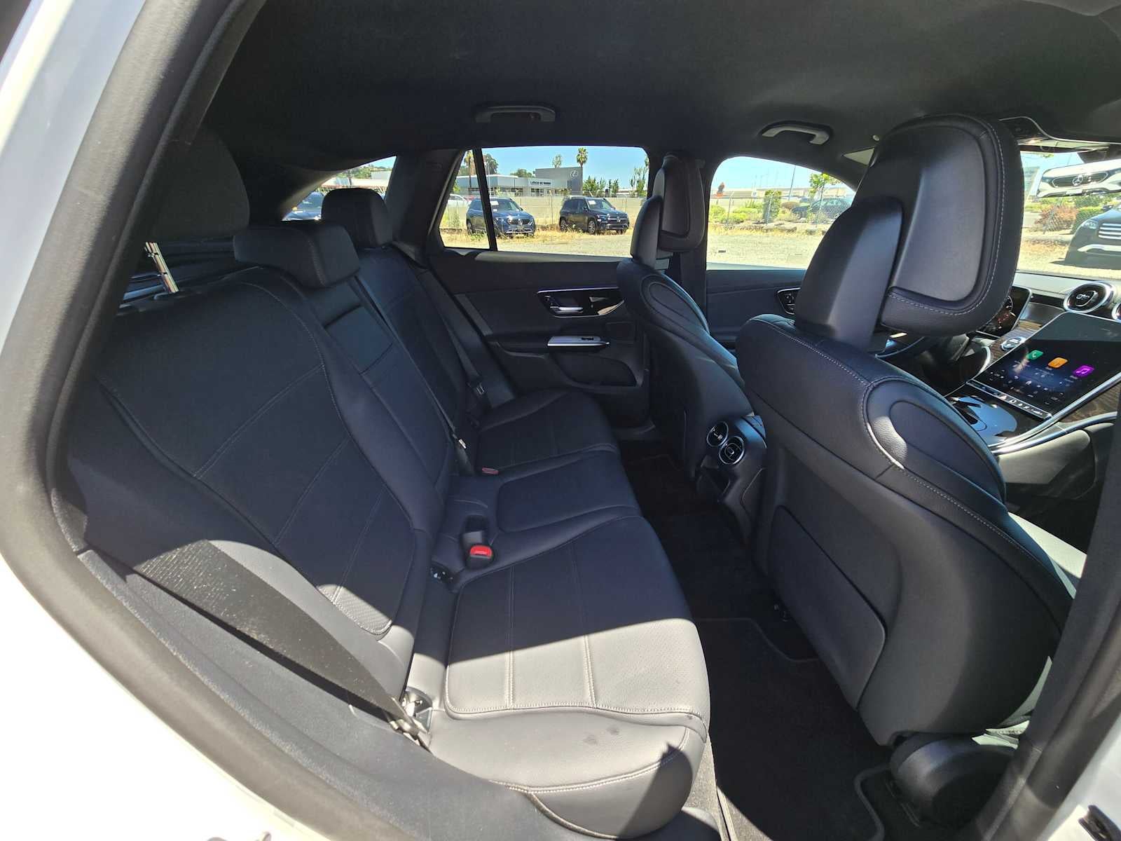 2025 Mercedes-Benz GLC 300 SUV