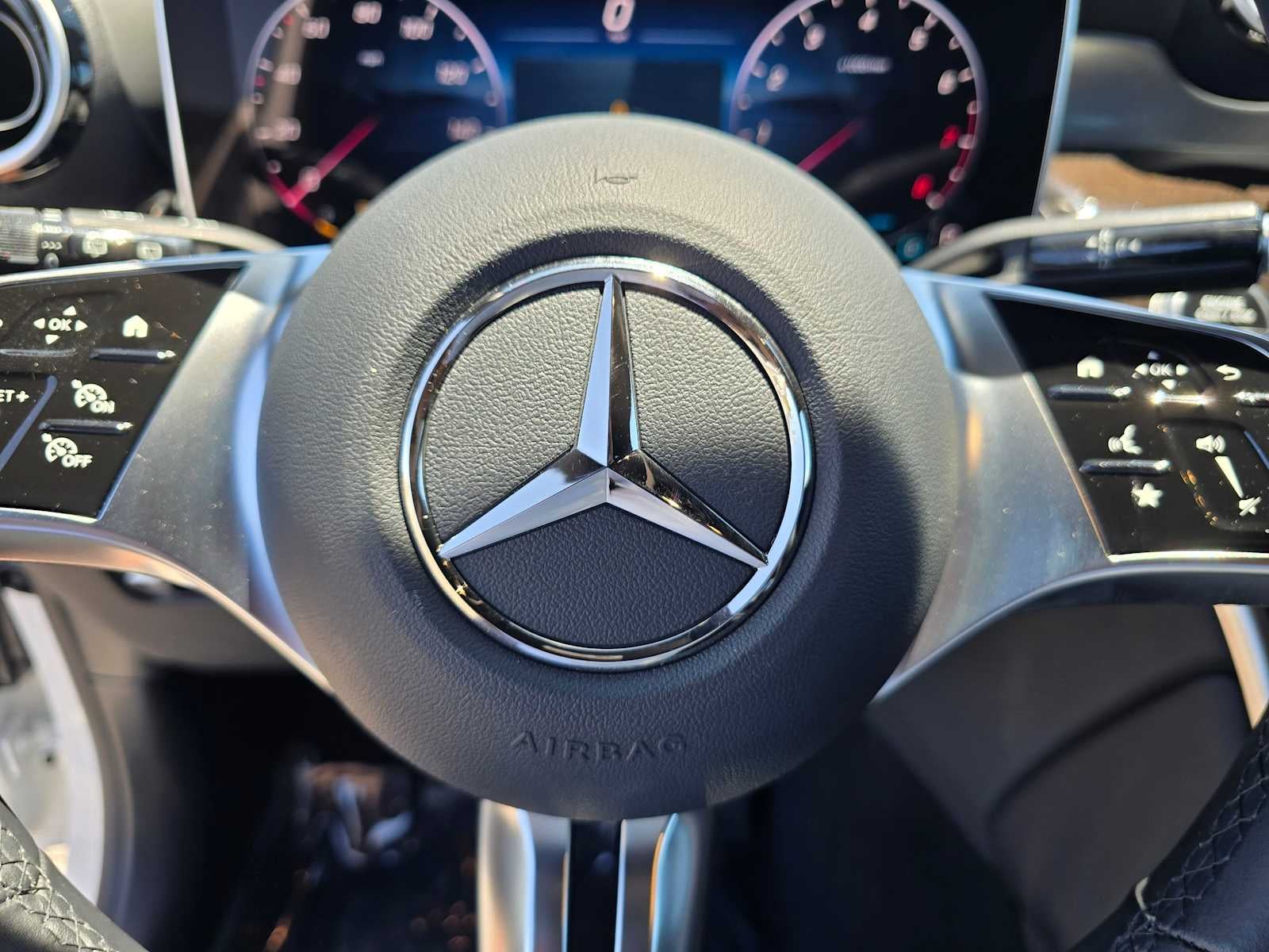 2025 Mercedes-Benz GLC 300 SUV