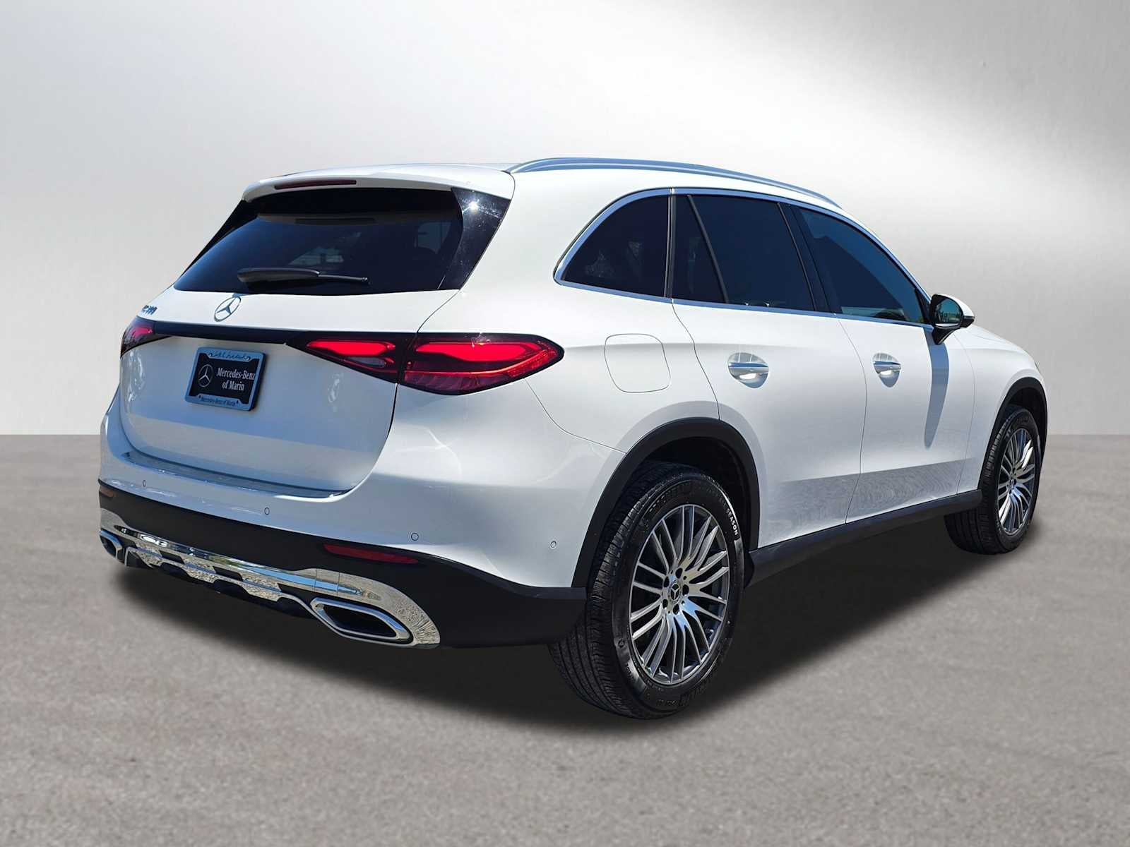 2025 Mercedes-Benz GLC 300 SUV