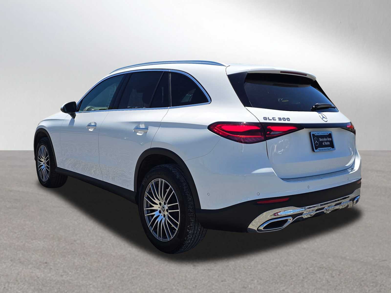 2025 Mercedes-Benz GLC 300 SUV