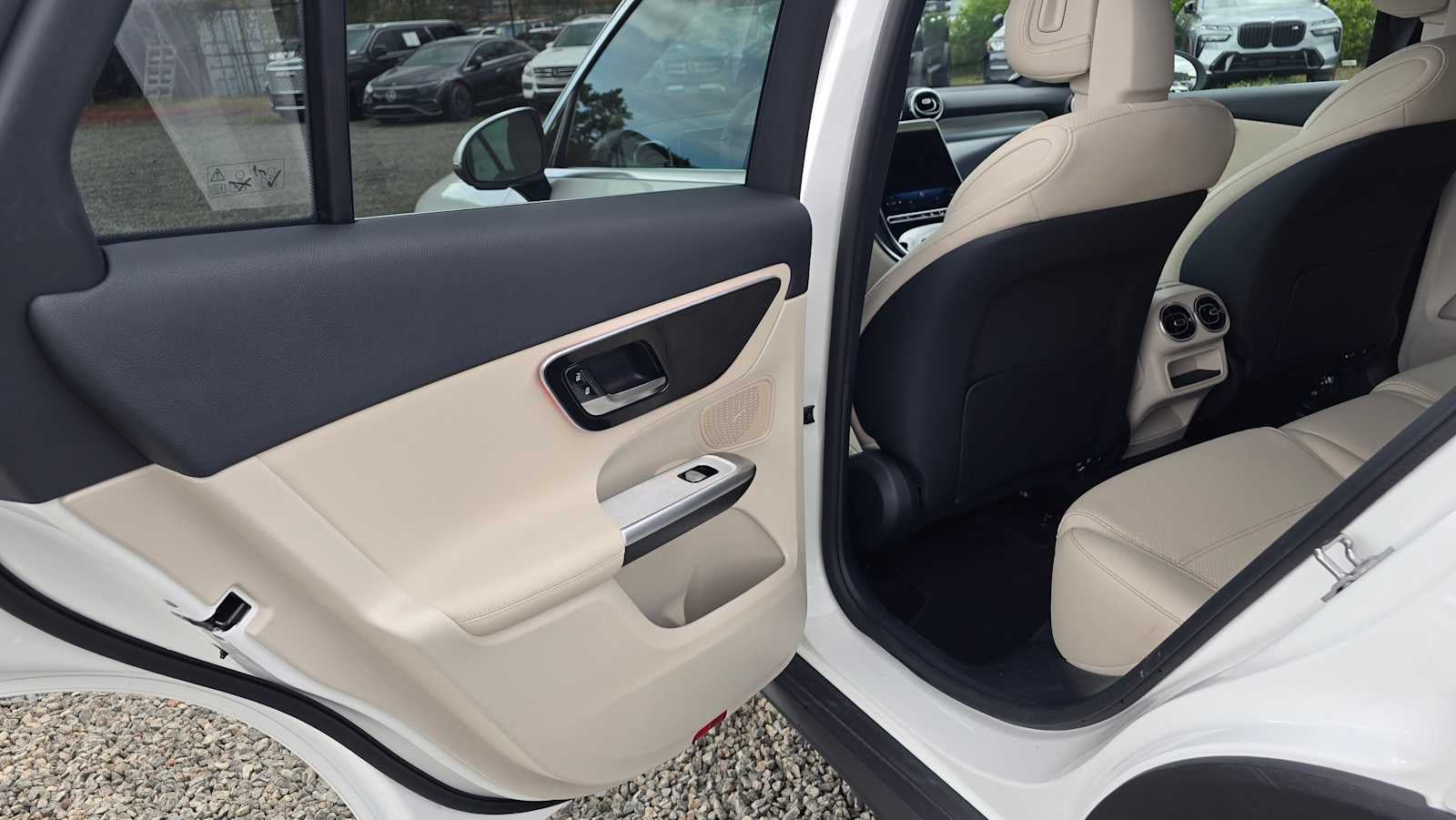 2026 Mercedes-Benz GLC 300 SUV