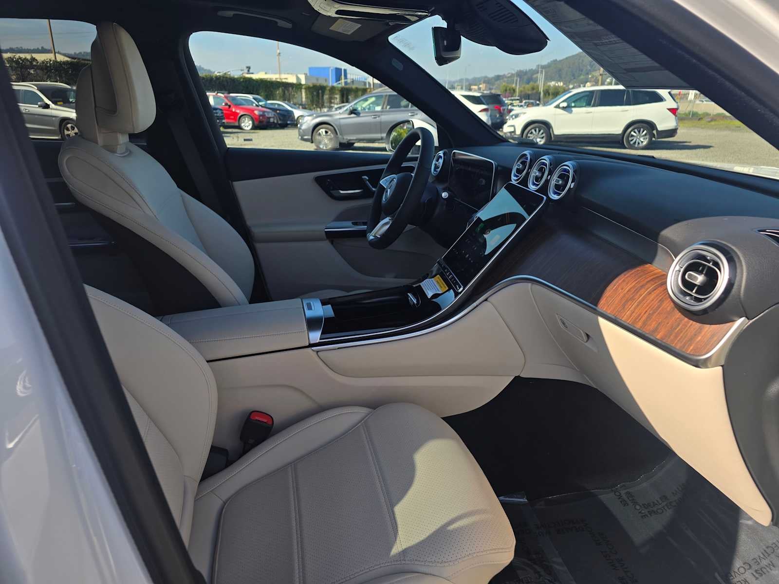 2026 Mercedes-Benz GLC GLC 300