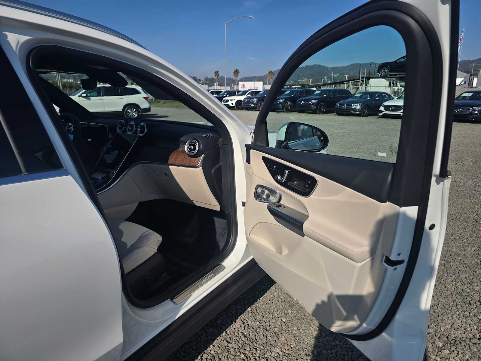 2026 Mercedes-Benz GLC GLC 300