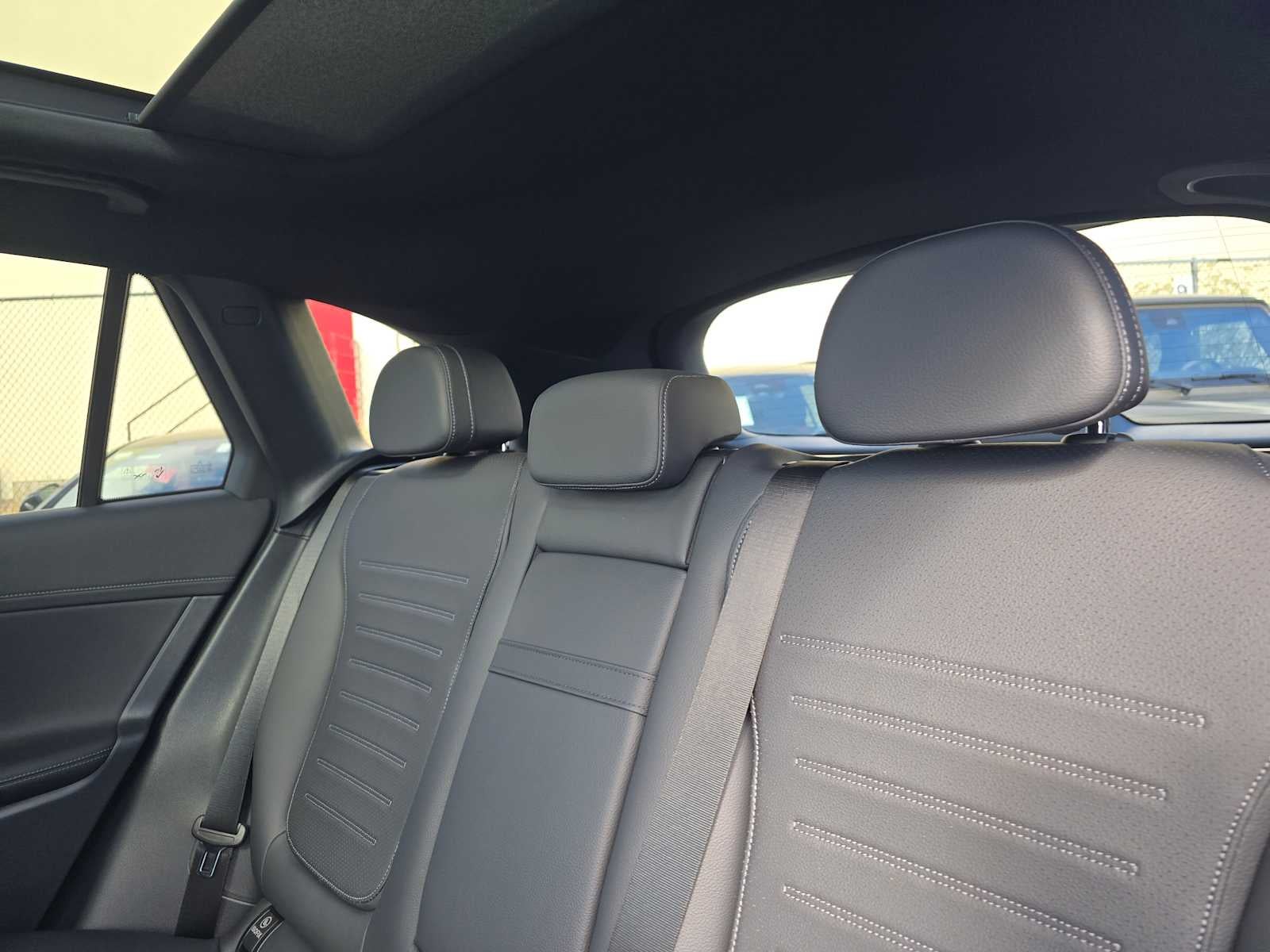 2024 Mercedes-Benz GLC GLC 300