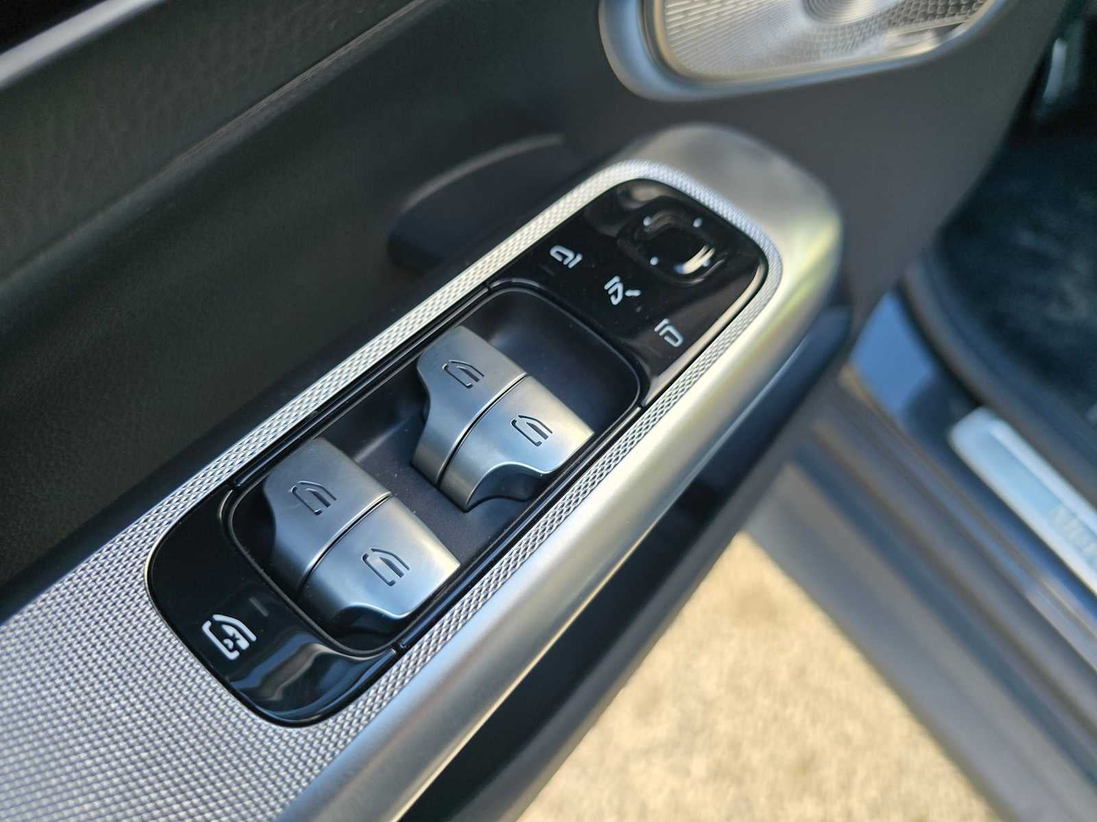 2024 Mercedes-Benz GLC GLC 300