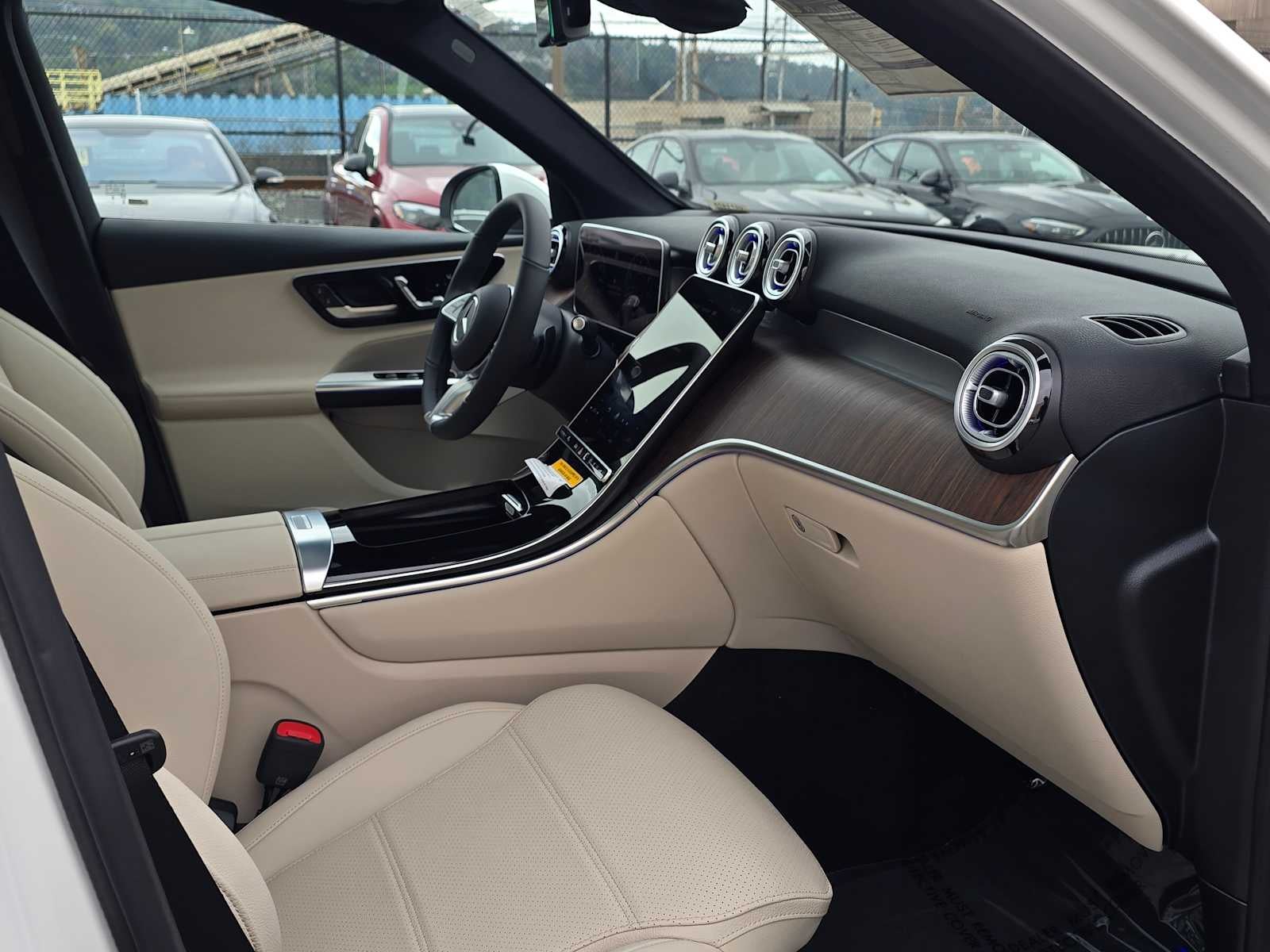 2026 Mercedes-Benz GLC GLC 300