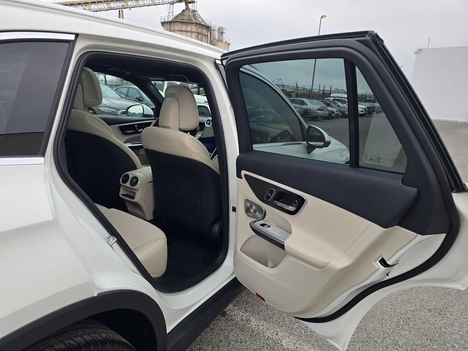 2026 Mercedes-Benz GLC GLC 300