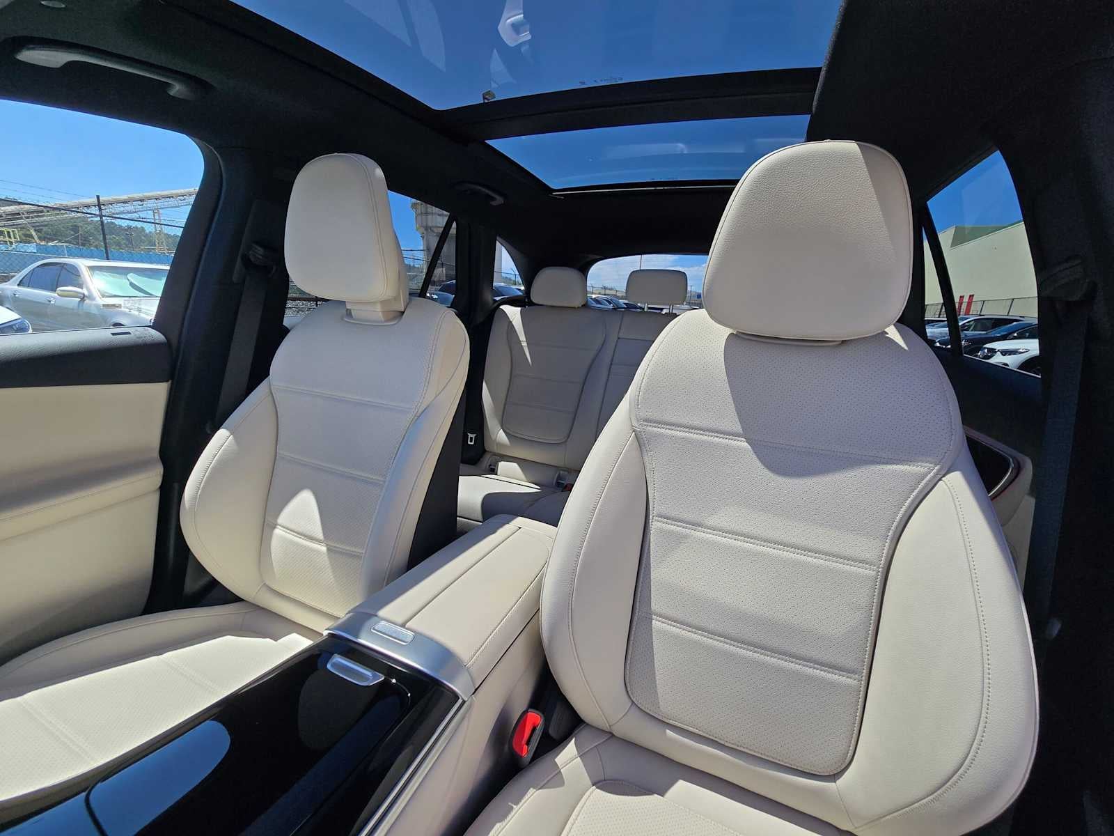 2026 Mercedes-Benz GLC 300 4MATIC® SUV