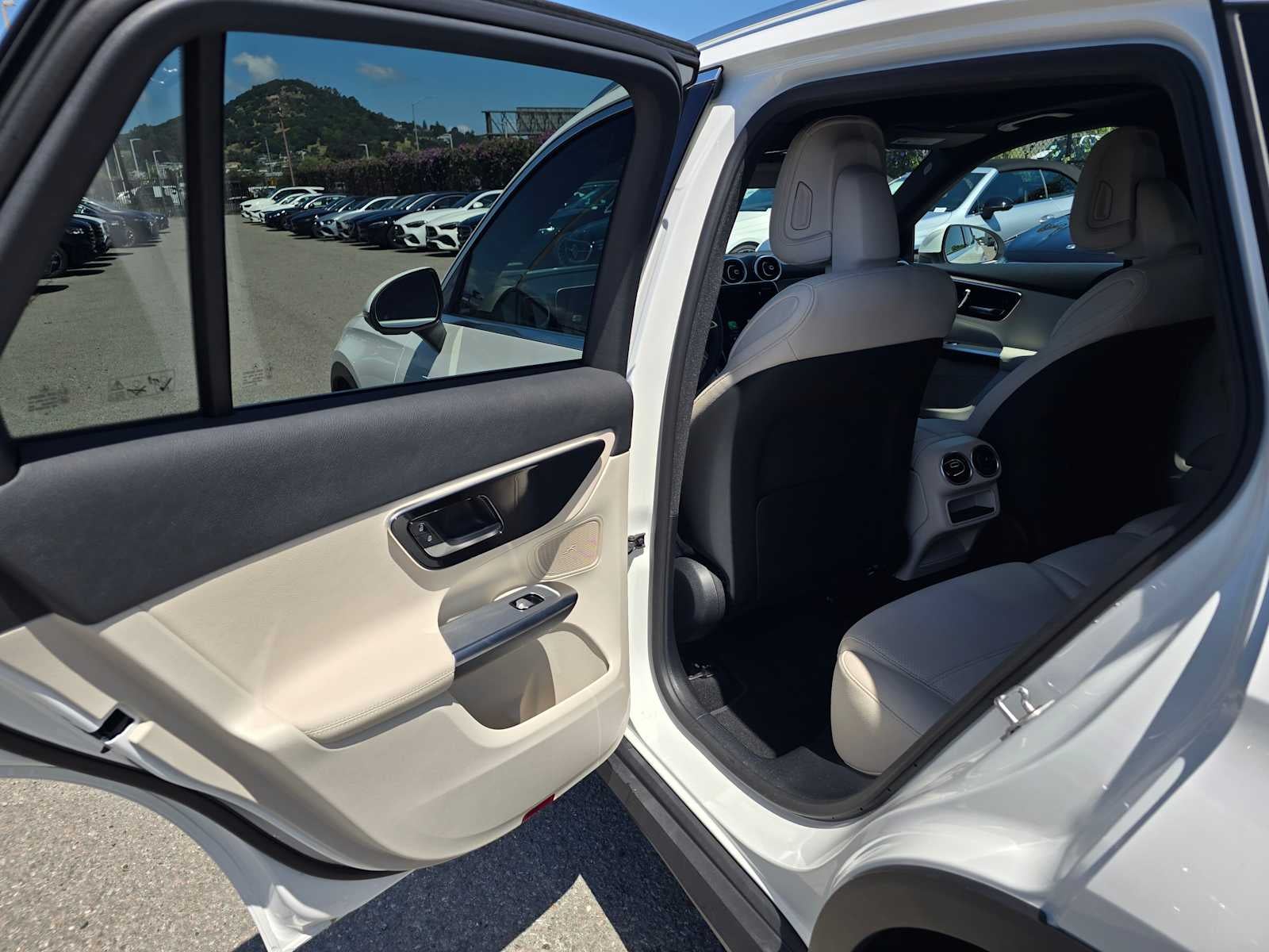 2026 Mercedes-Benz GLC 300 4MATIC® SUV
