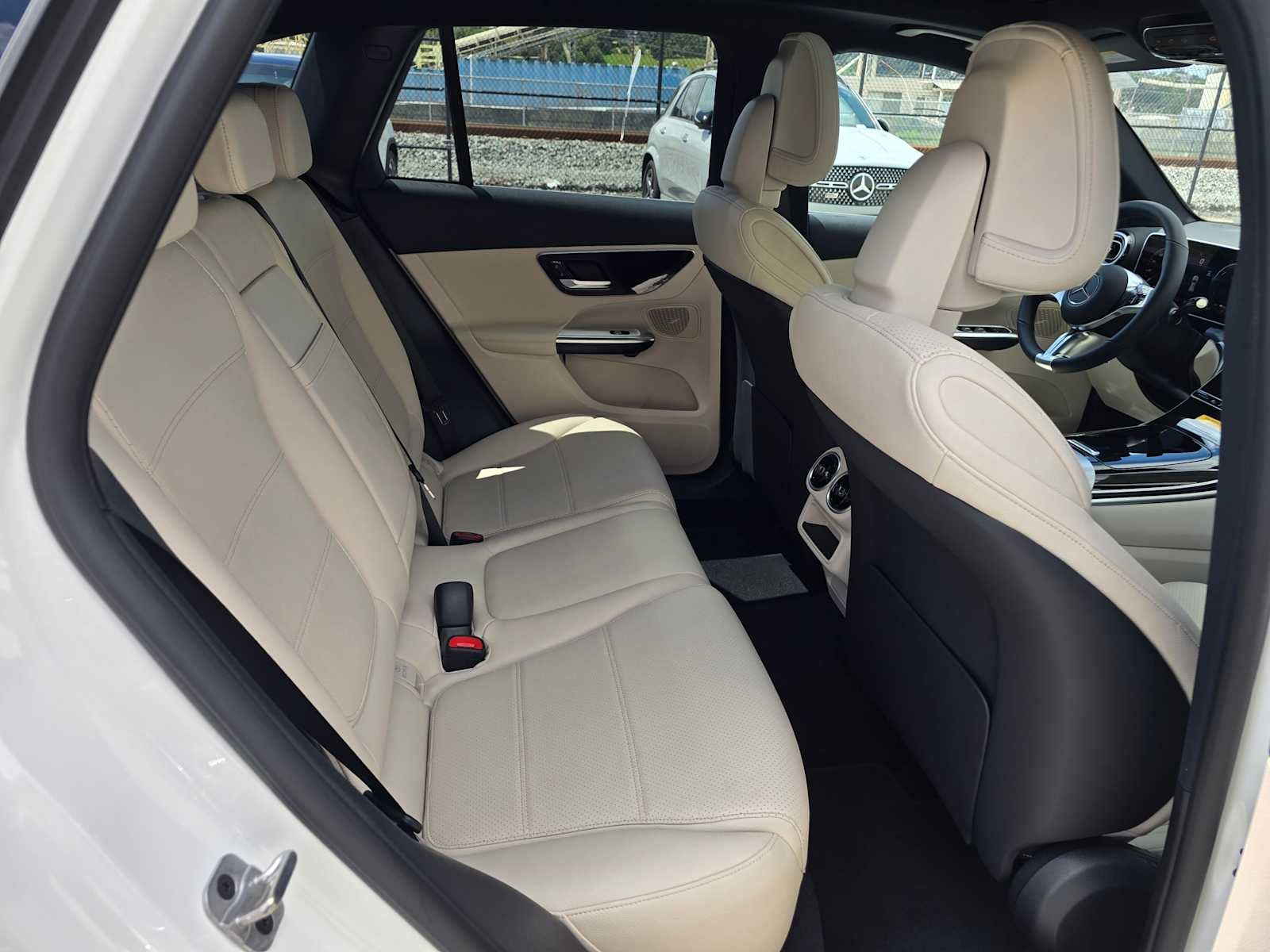 2026 Mercedes-Benz GLC 350e 4MATIC® SUV