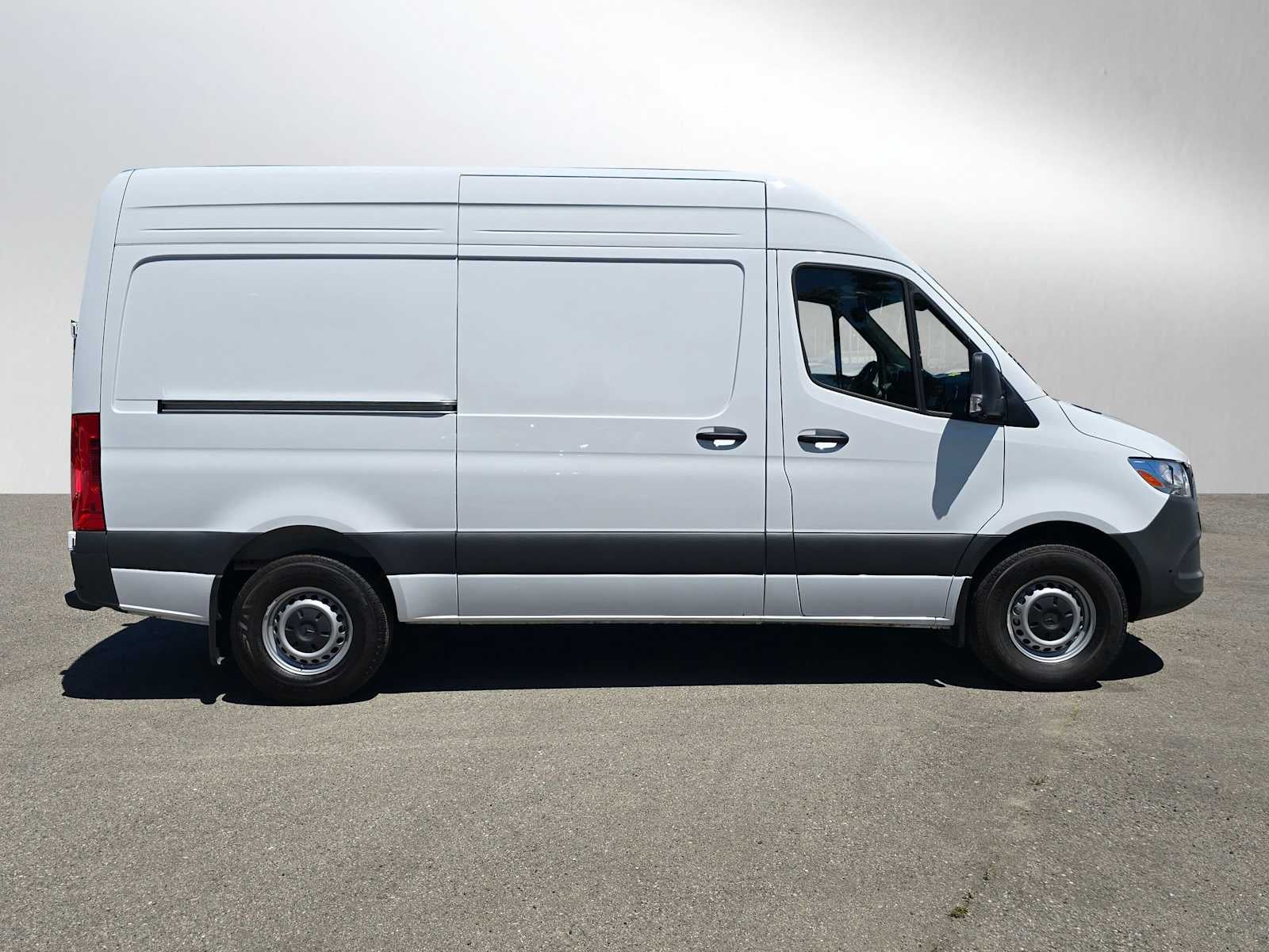 2025 Mercedes-Benz Sprinter Cargo Van 2500 Standard Roof I4 Diesel 144 RWD
