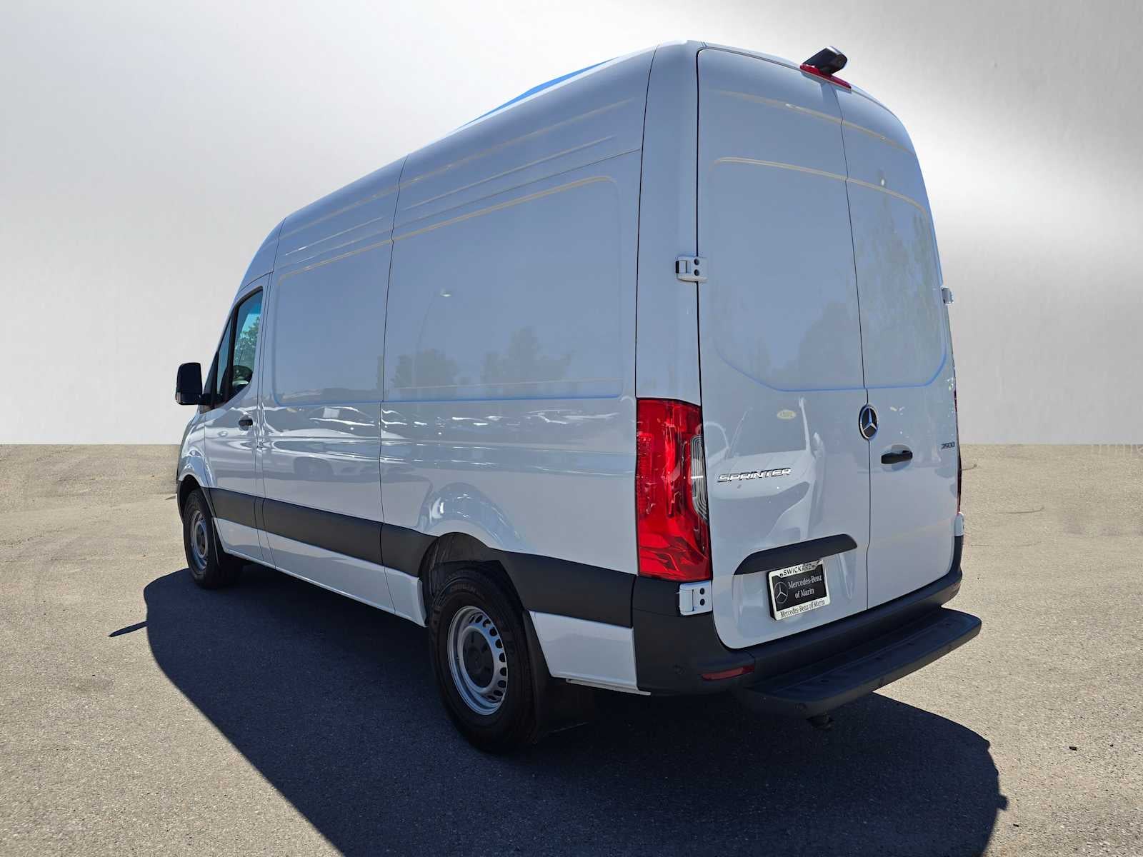 2025 Mercedes-Benz Sprinter Cargo Van 2500 Standard Roof I4 Diesel 144 RWD