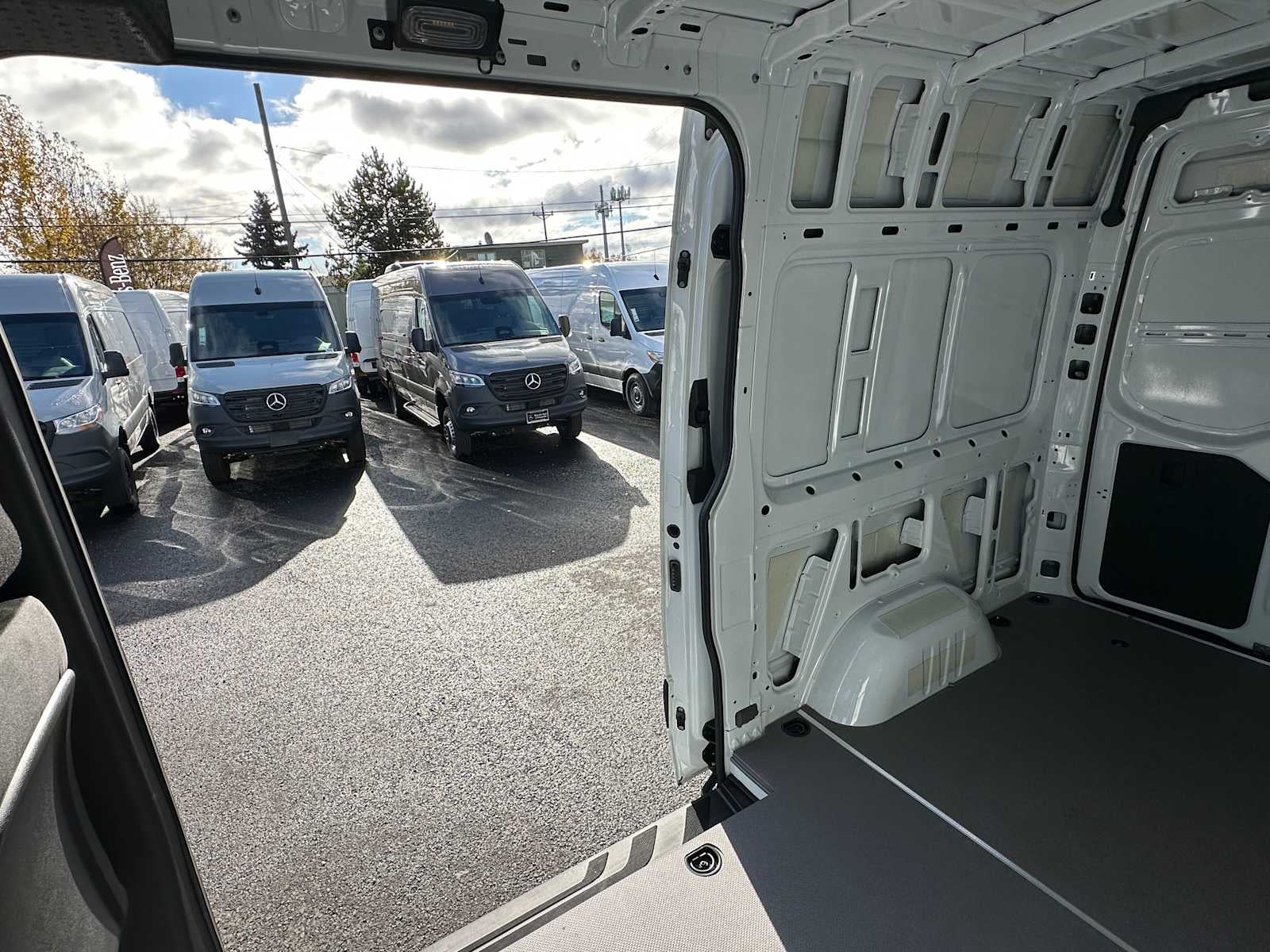 2023 Mercedes-Benz Sprinter Cargo Van 1500 Standard Roof I4 Gas 144 RWD