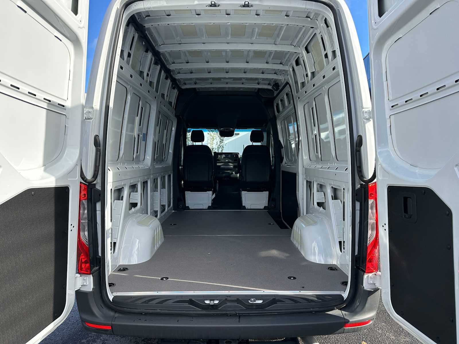 2023 Mercedes-Benz Sprinter Cargo Van 1500 Standard Roof I4 Gas 144 RWD