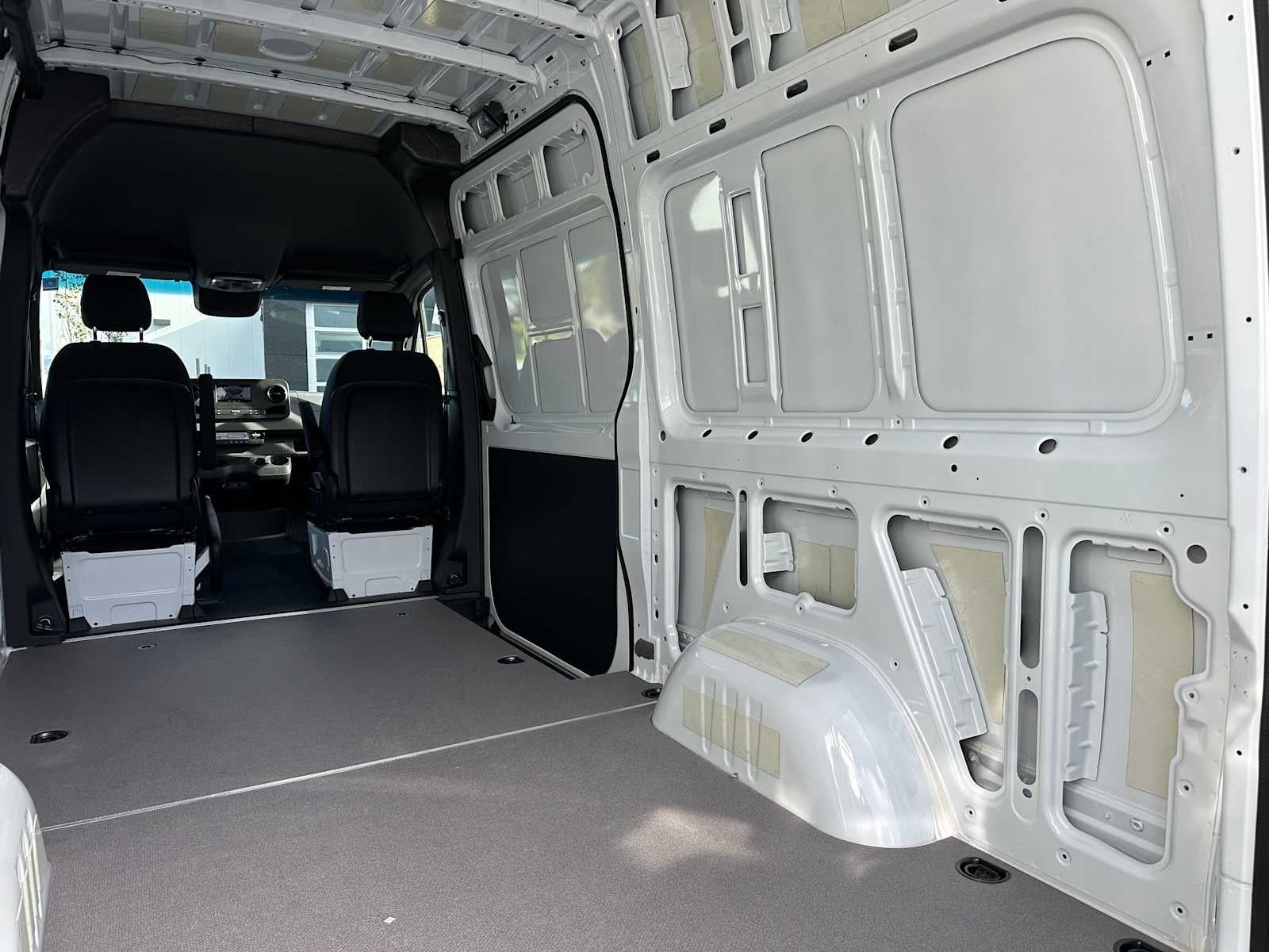 2023 Mercedes-Benz Sprinter Cargo Van 1500 Standard Roof I4 Gas 144 RWD