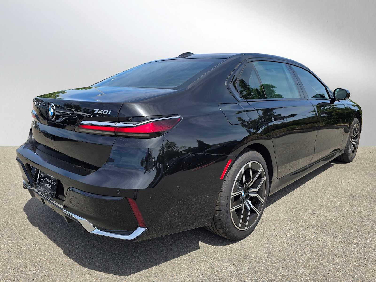 2024 BMW 740i 740i