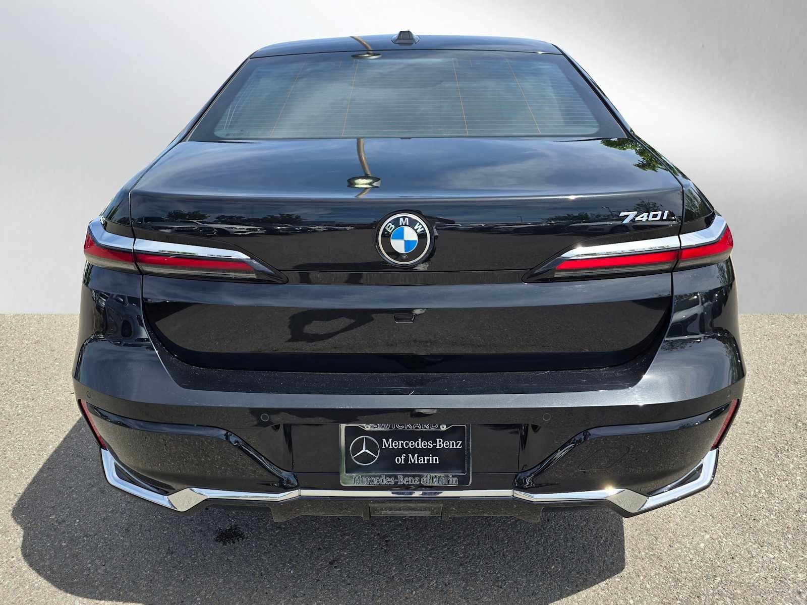 2024 BMW 740i 740i