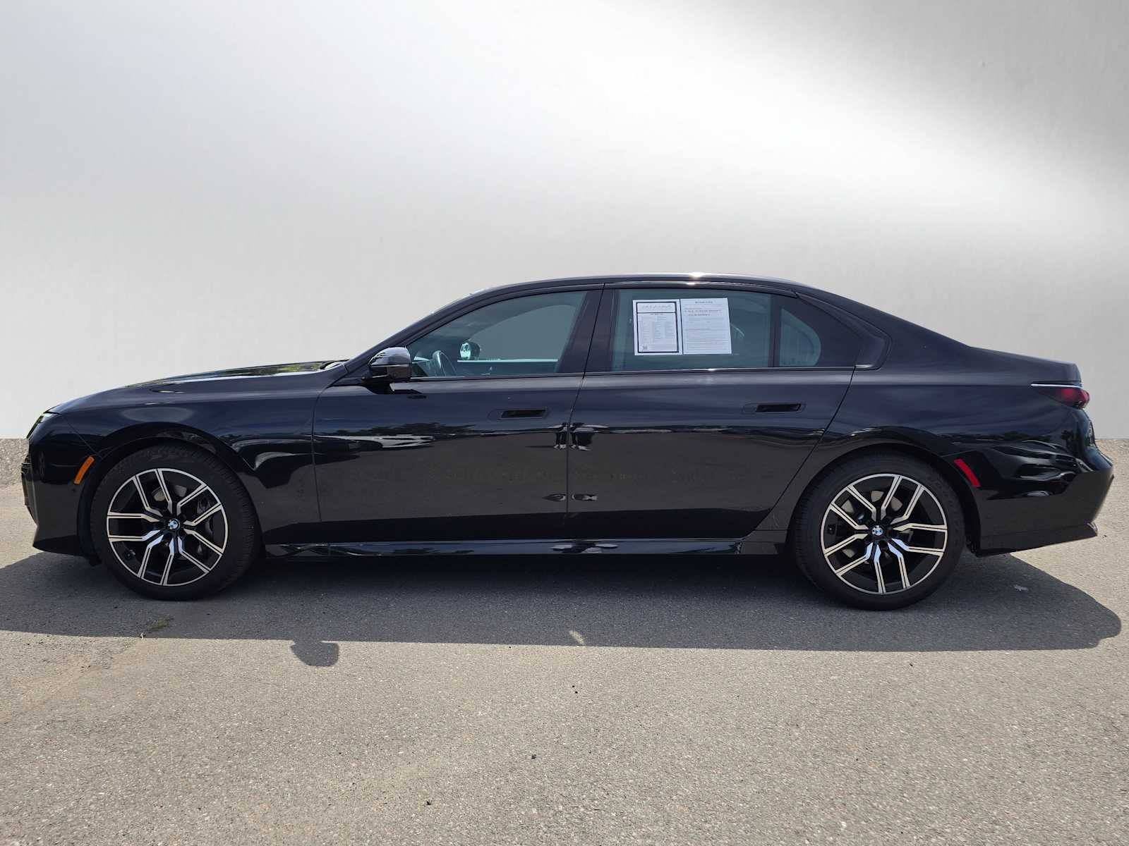 2024 BMW 740i 740i