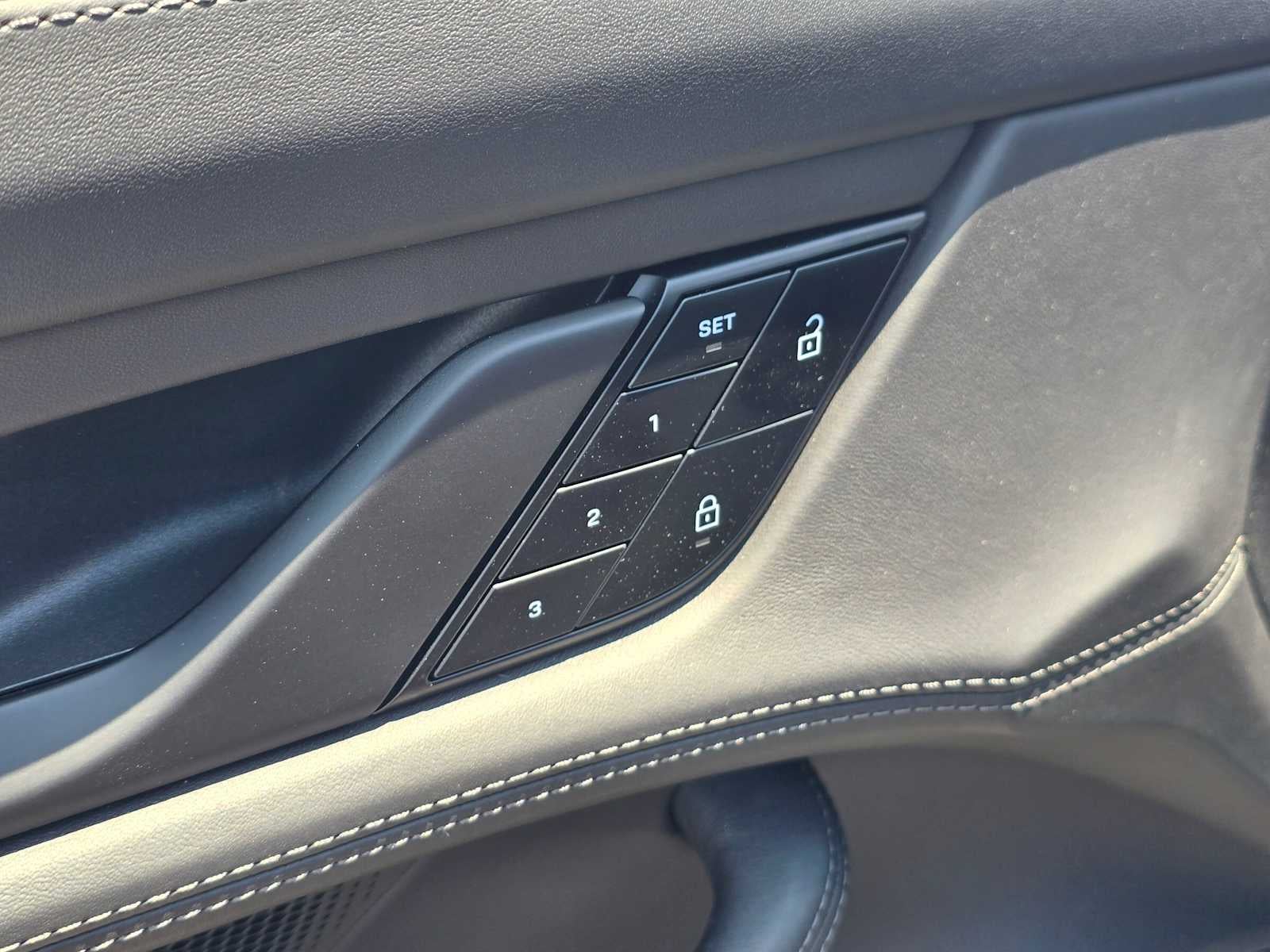 2024 Porsche Taycan Turbo