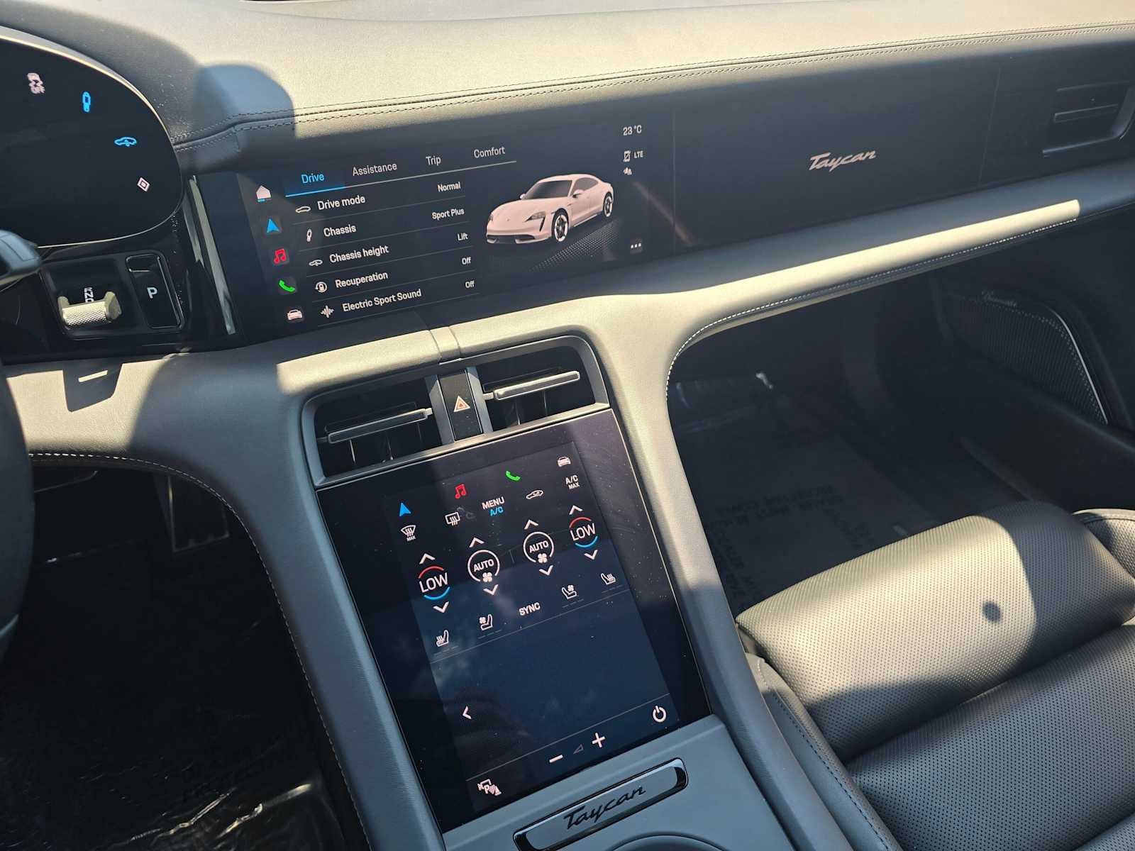 2024 Porsche Taycan Turbo