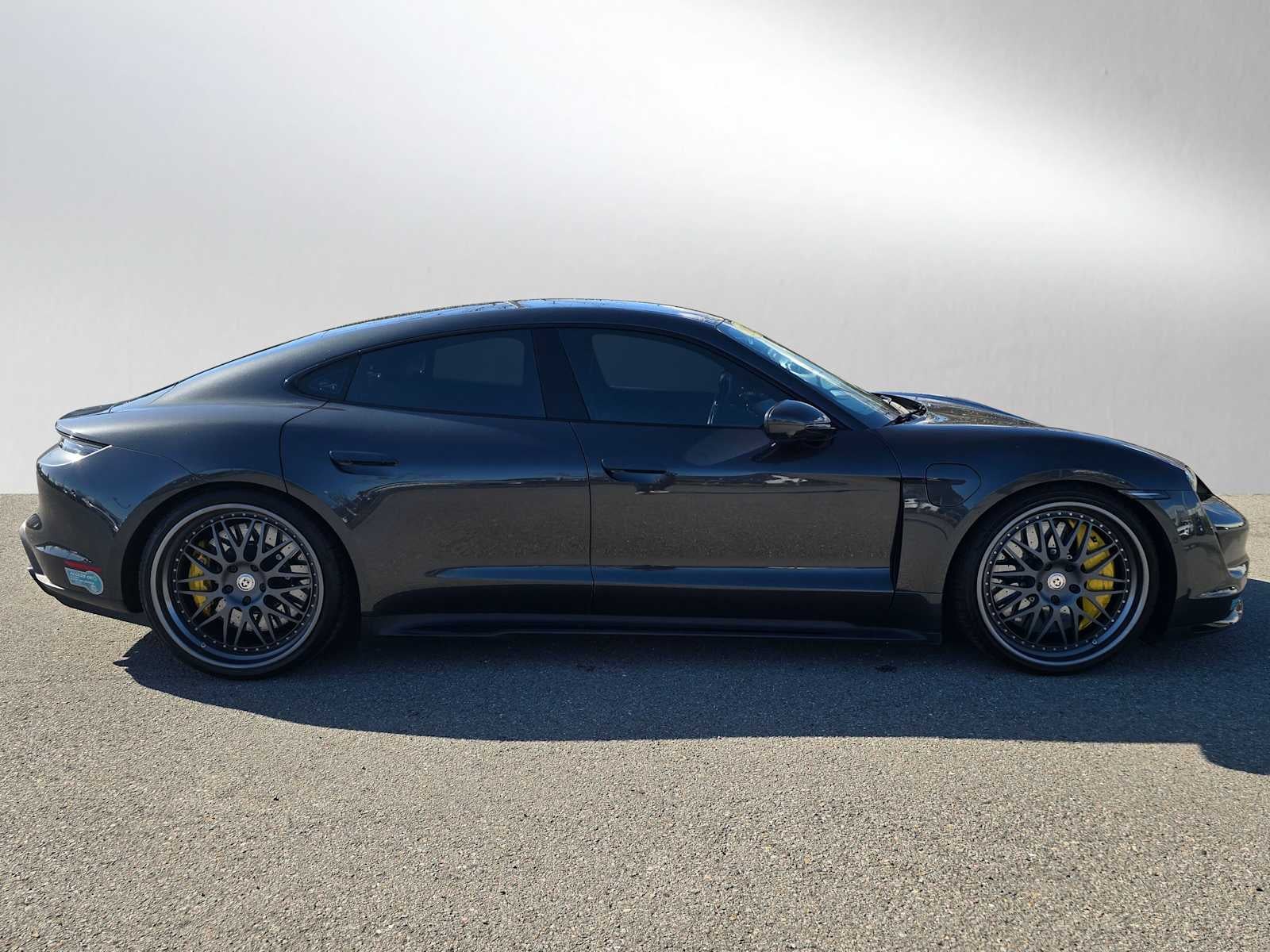 2020 Porsche Taycan Turbo S