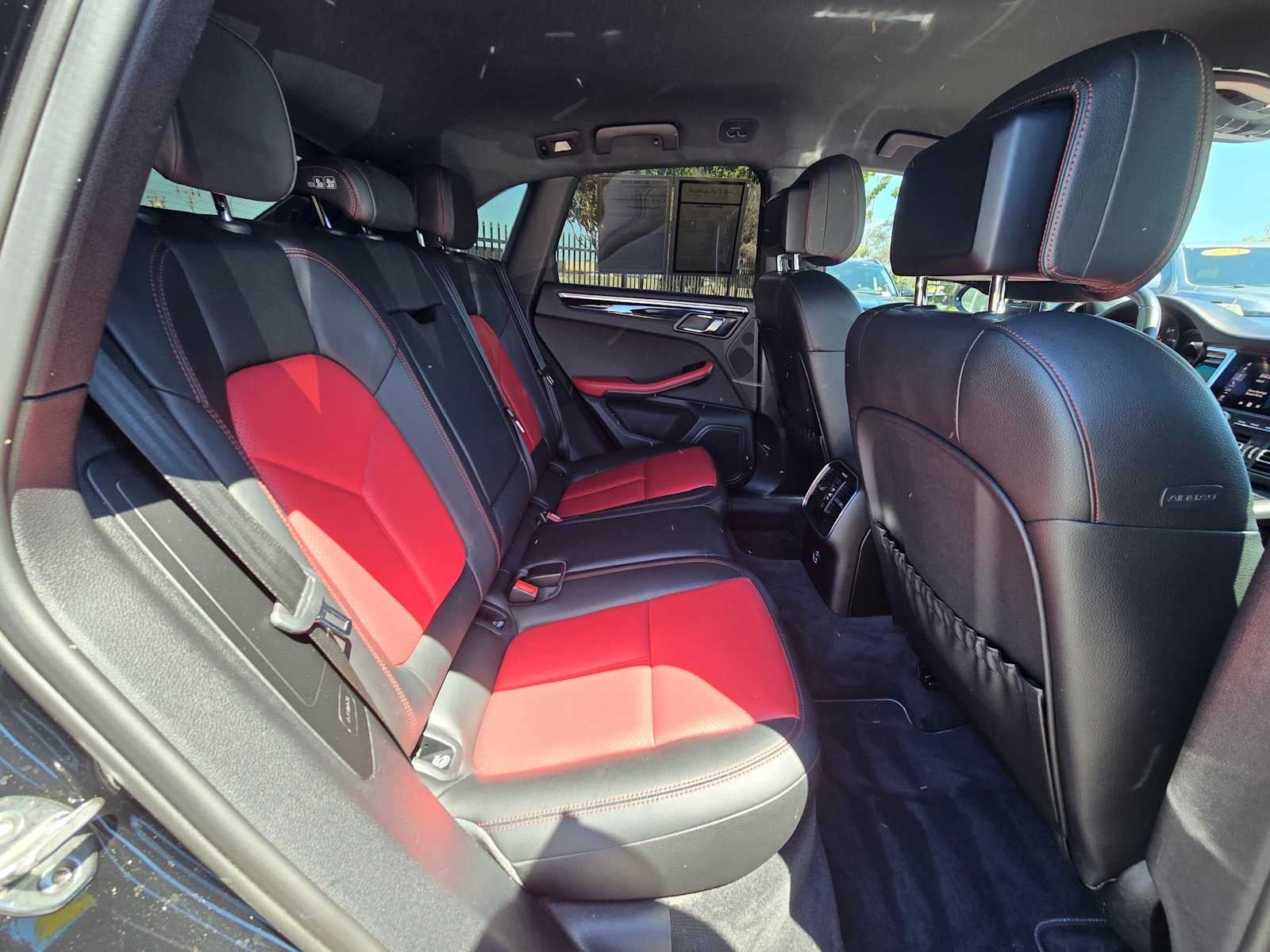 2020 Porsche Macan AWD