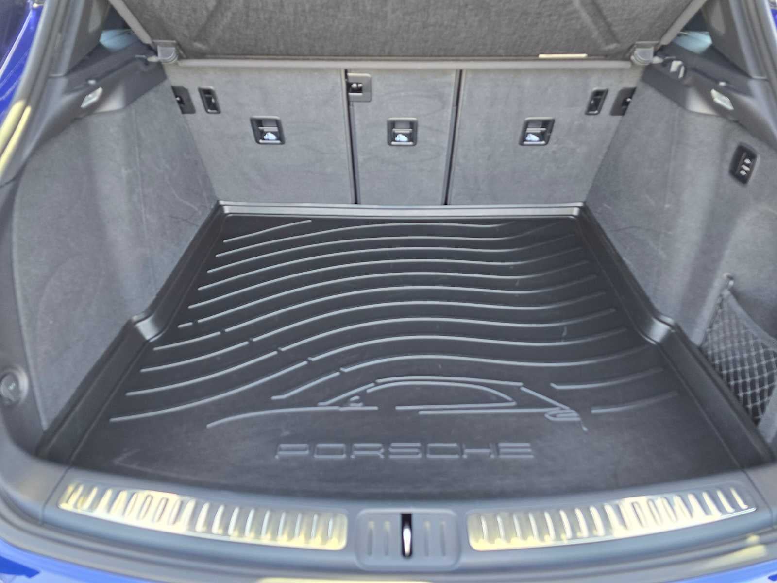 2024 Porsche Macan GTS
