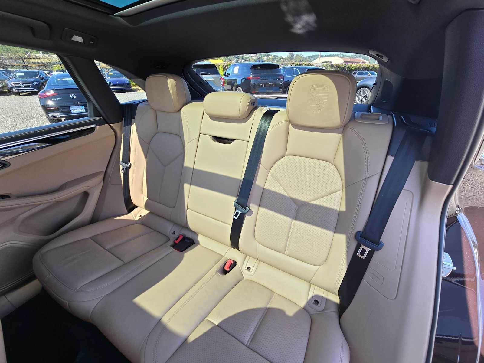 2022 Porsche Macan S