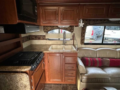 2011 Ford Econoline Cutaway E-450 Super Duty 158" DRW