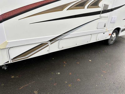 2011 Ford Econoline Cutaway E-450 Super Duty 158" DRW