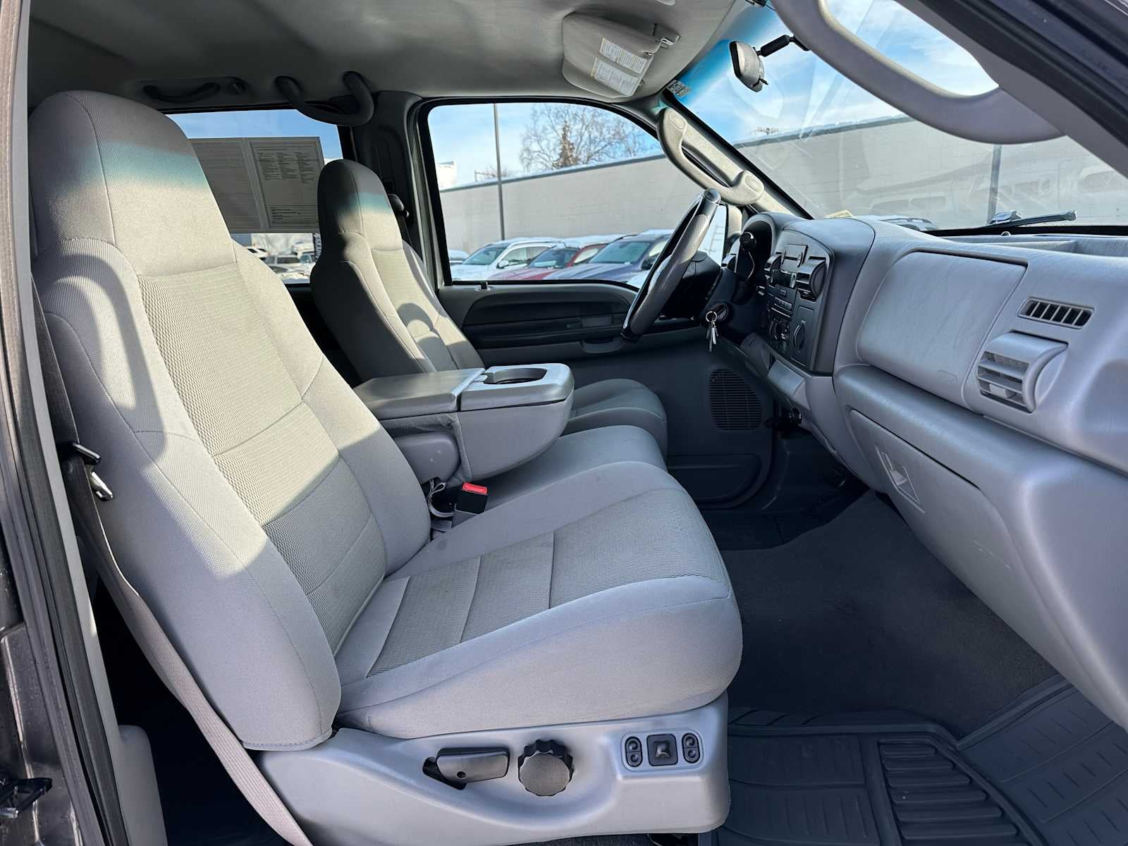 2006 Ford Super Duty F-350 SRW Lariat