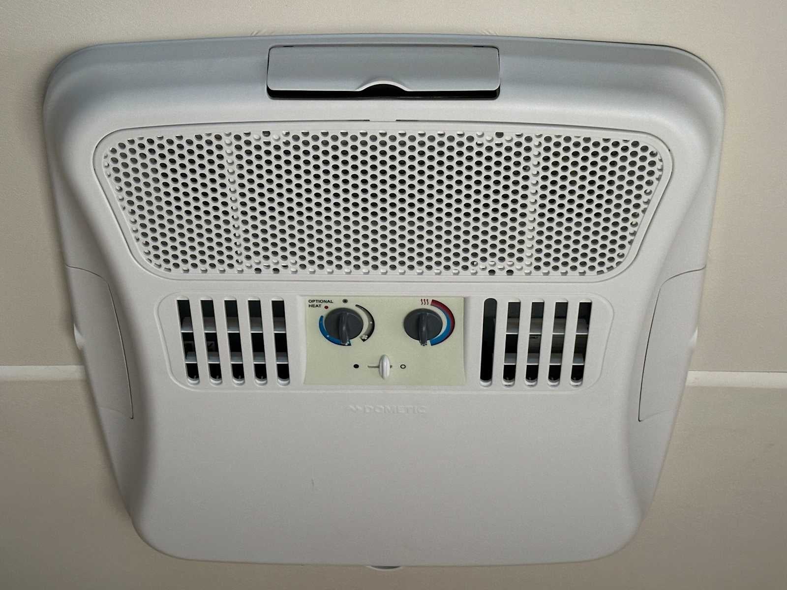 2014 Chevrolet Express 4500 Van 159"