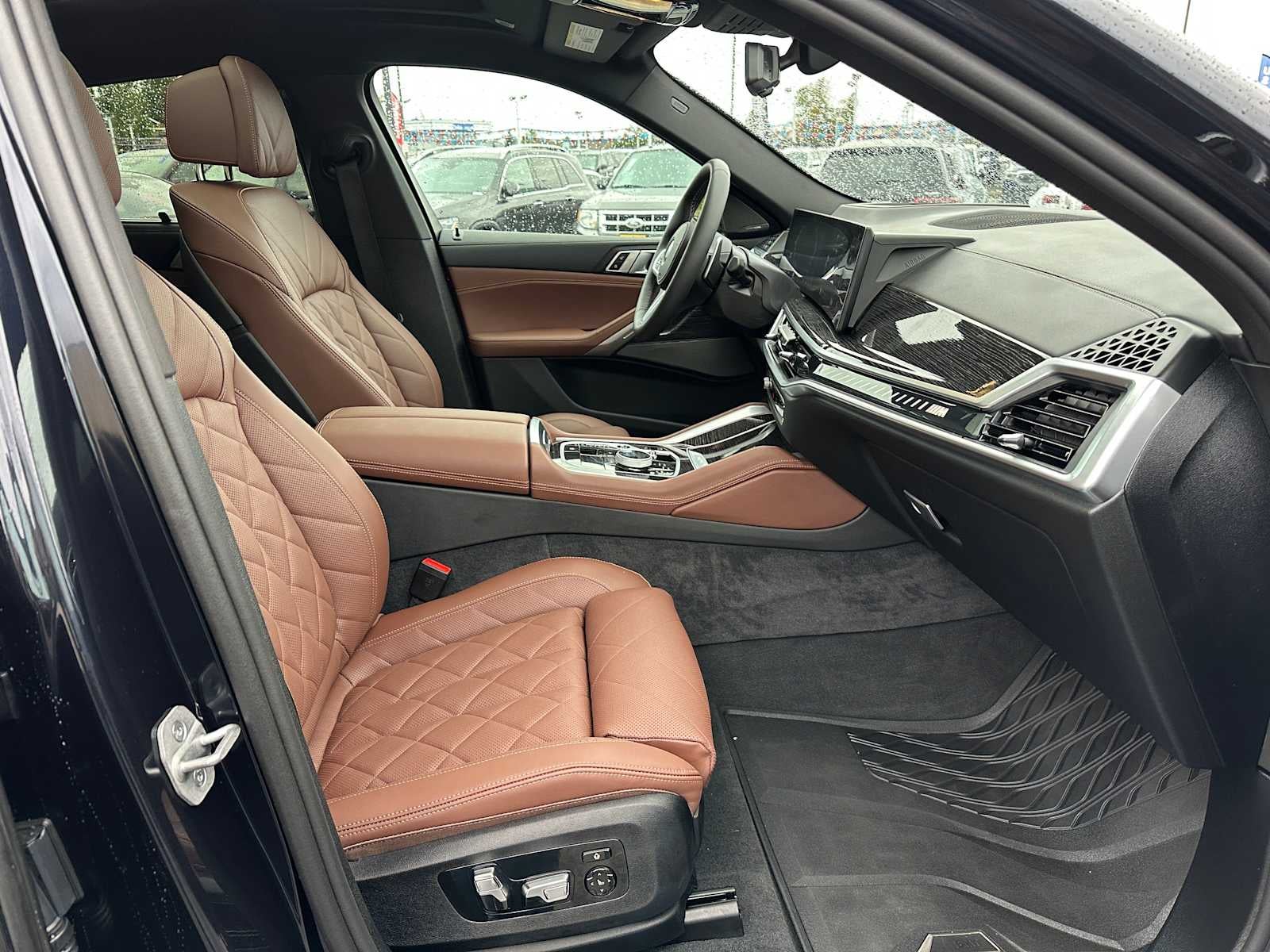 2025 BMW X6 M60i M60i