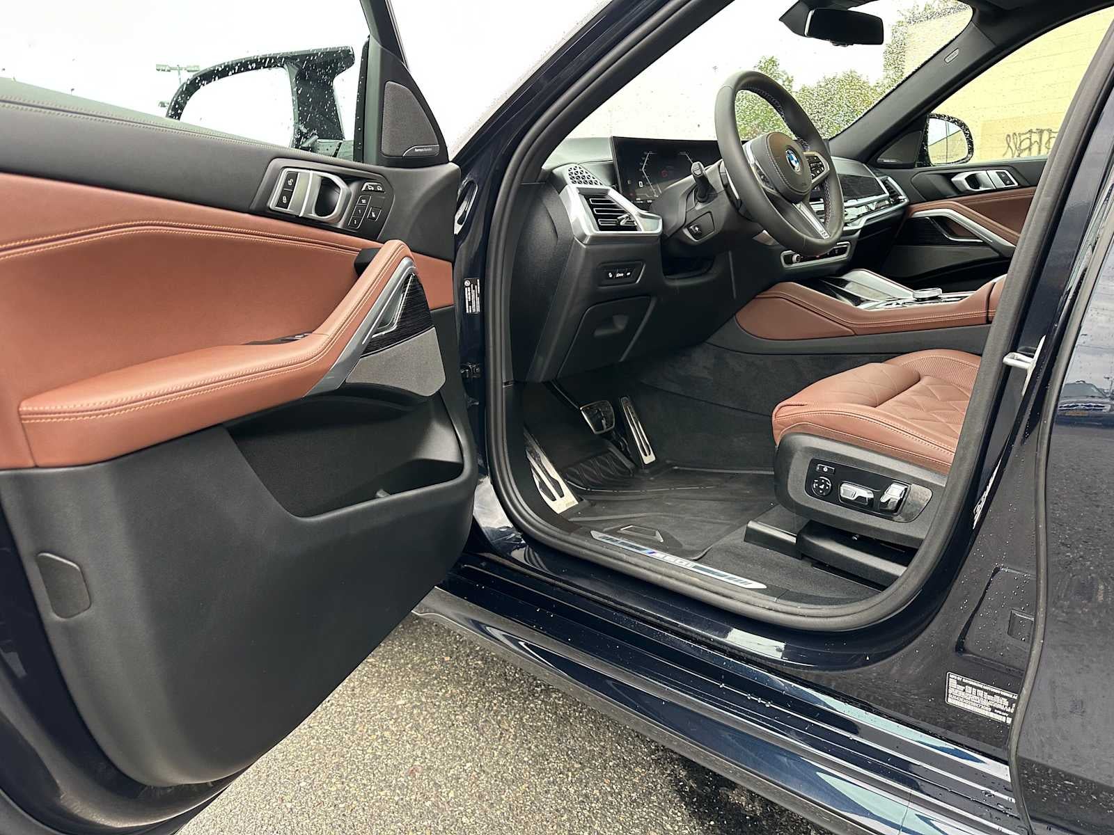 2025 BMW X6 M60i M60i