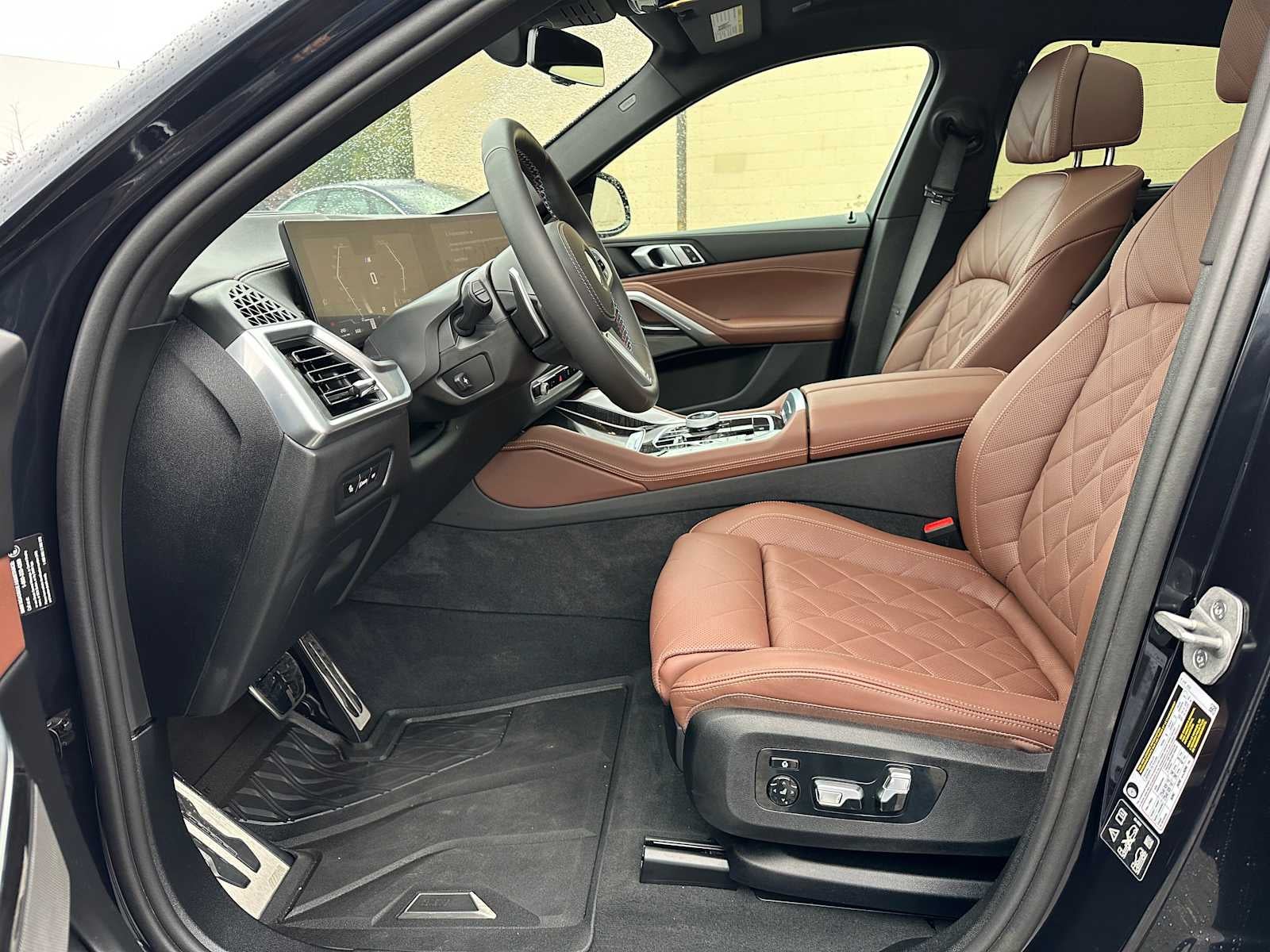 2025 BMW X6 M60i M60i