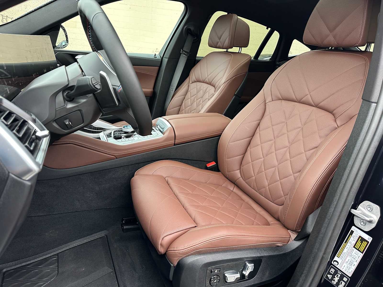 2025 BMW X6 M60i M60i