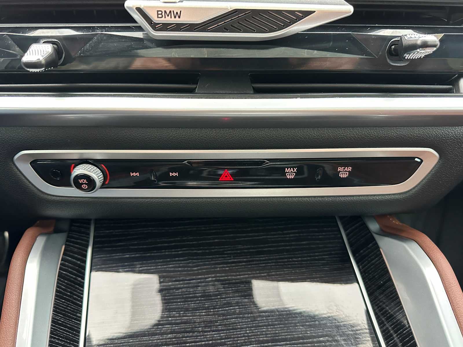 2025 BMW X6 M60i M60i
