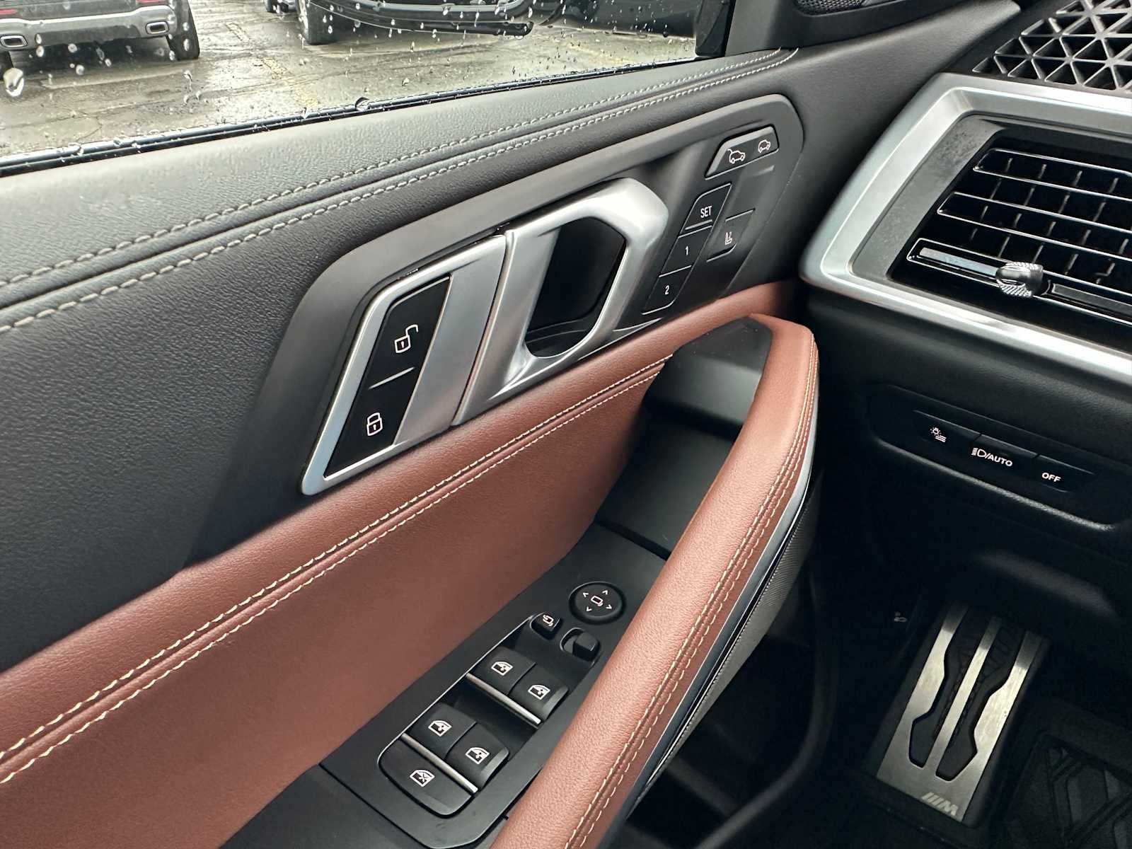 2025 BMW X6 M60i M60i