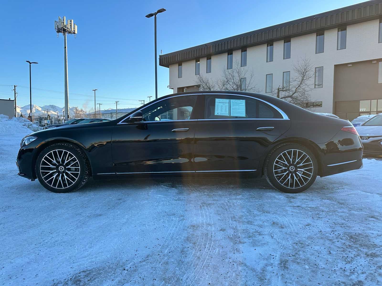 2025 Mercedes-Benz S-Class S 500