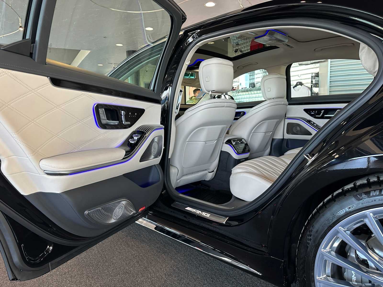 2026 Mercedes-Benz AMG® S 63 E 4MATIC® Sedan