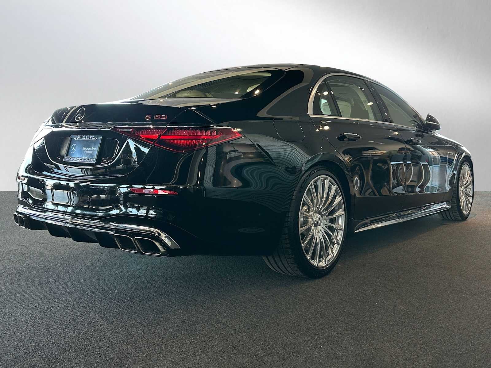 2026 Mercedes-Benz AMG® S 63 E 4MATIC® Sedan